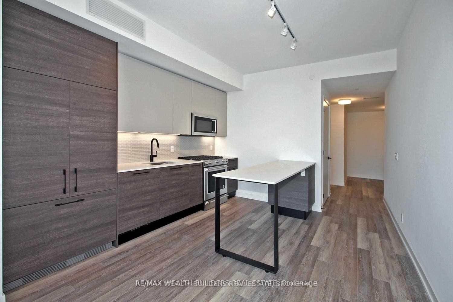 2118 Bloor Street Unit 511 photo 18