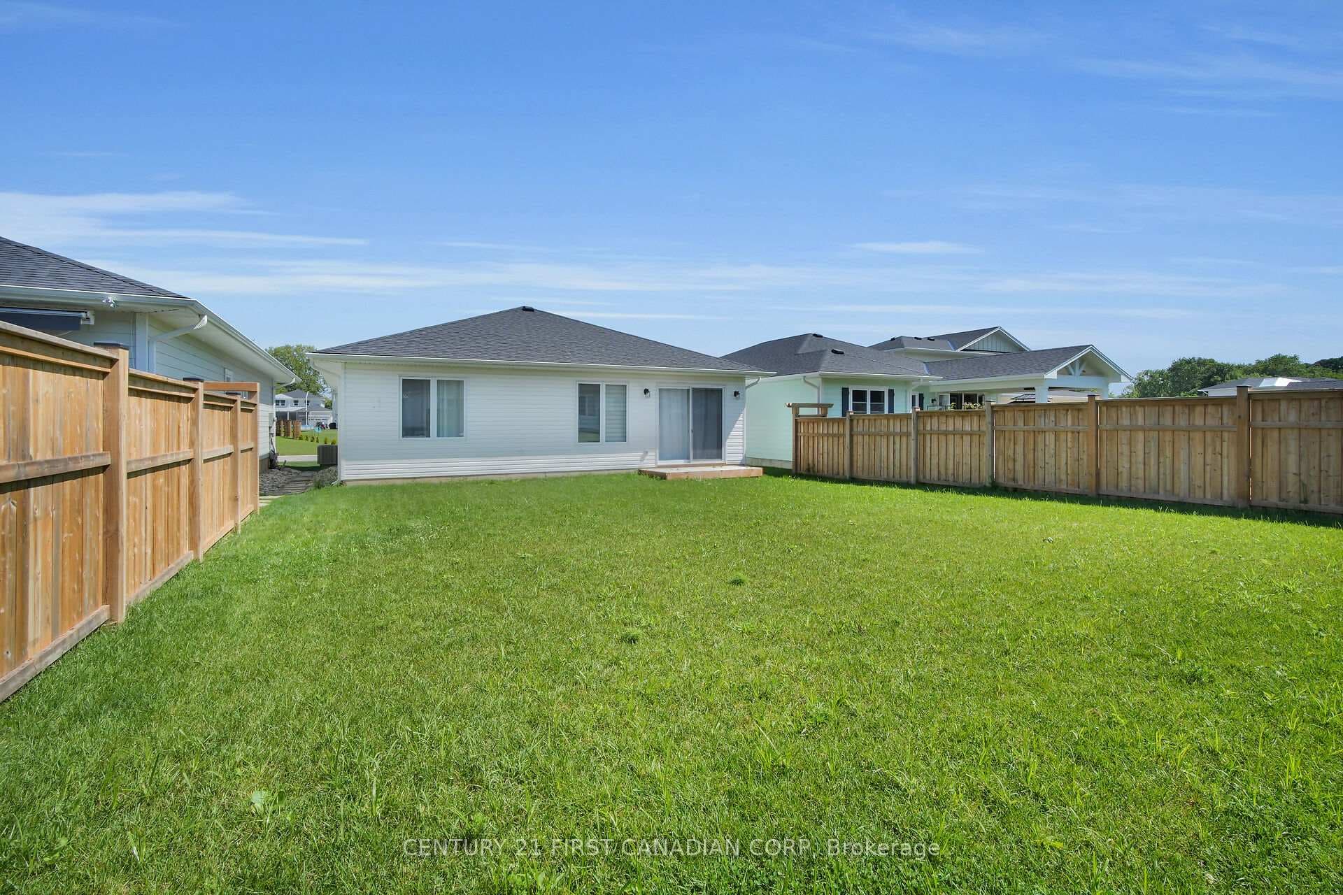 32 REGATTA Way photo 8