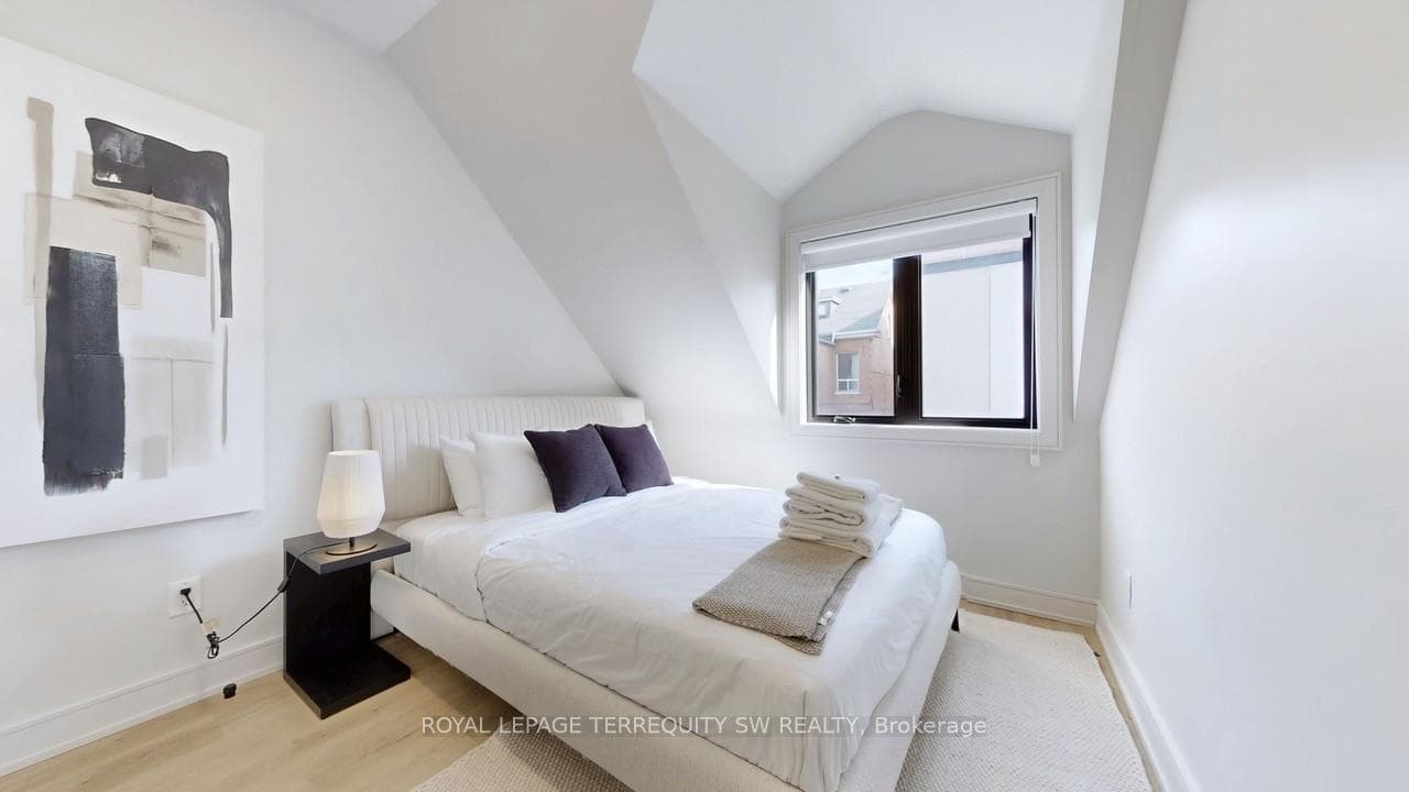 144 Dovercourt Road Unit Coach House photo 26