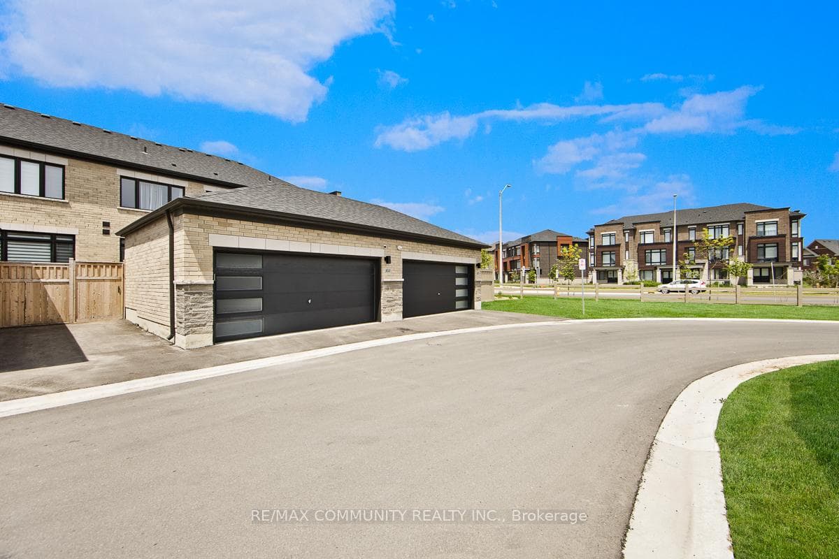 10243 Huntington Road photo 25
