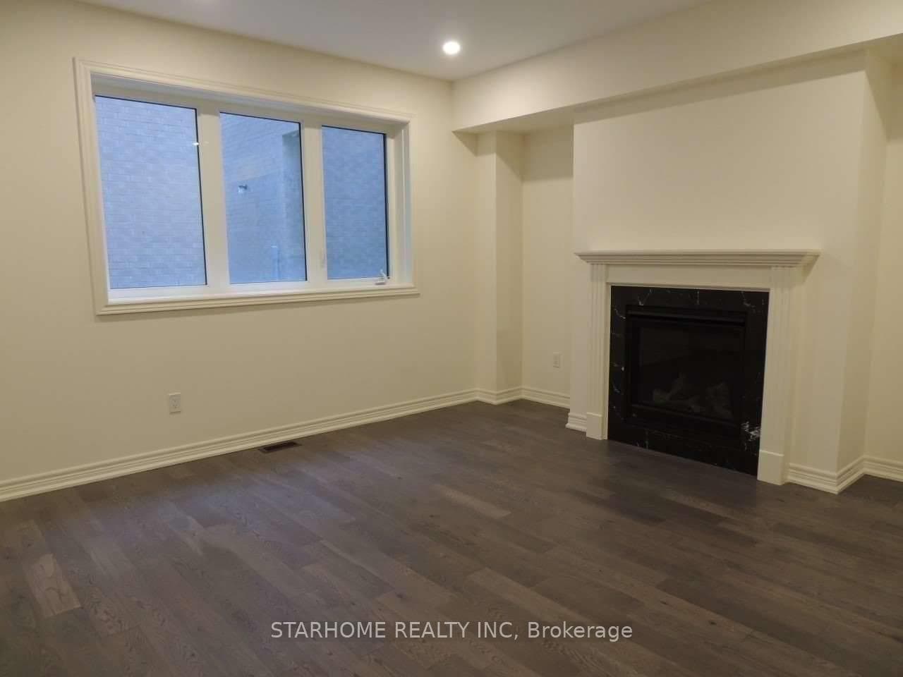 9436 Bayview Avenue Unit Main photo 7