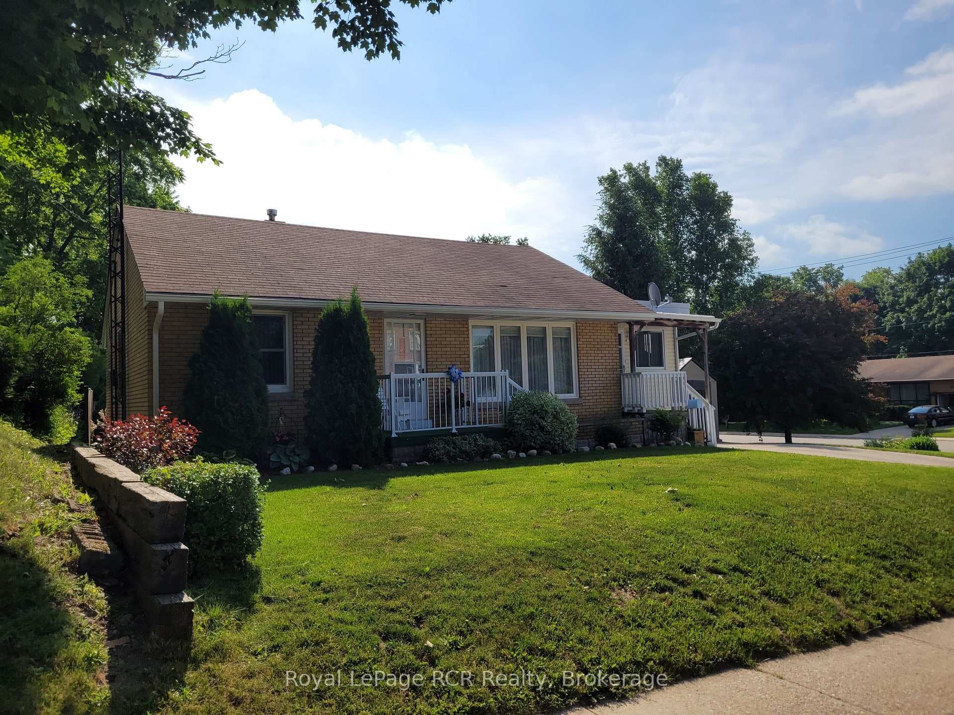 193 Albert Street photo 3