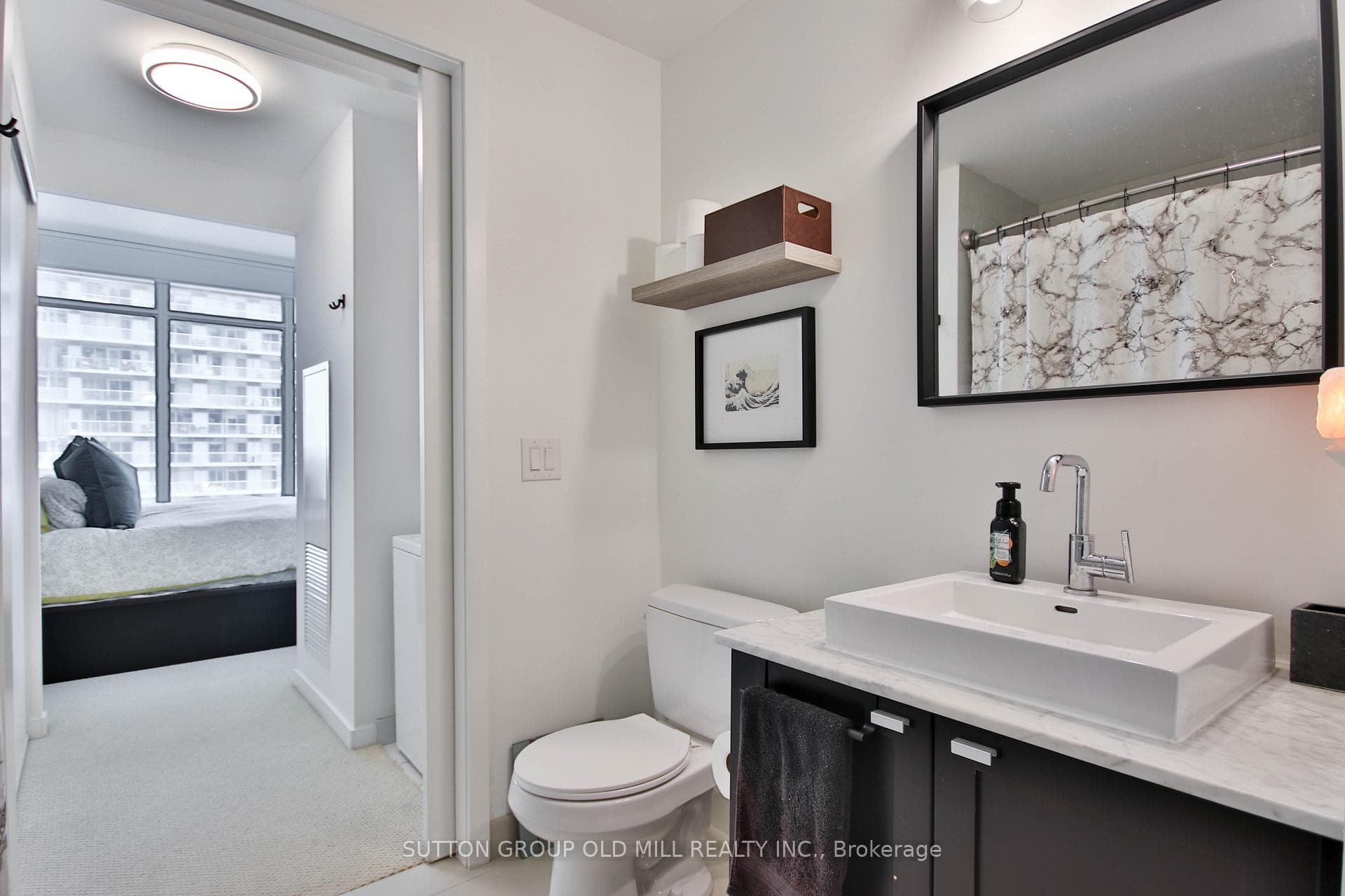 105 The Queensway N/A Unit 1914 photo 7
