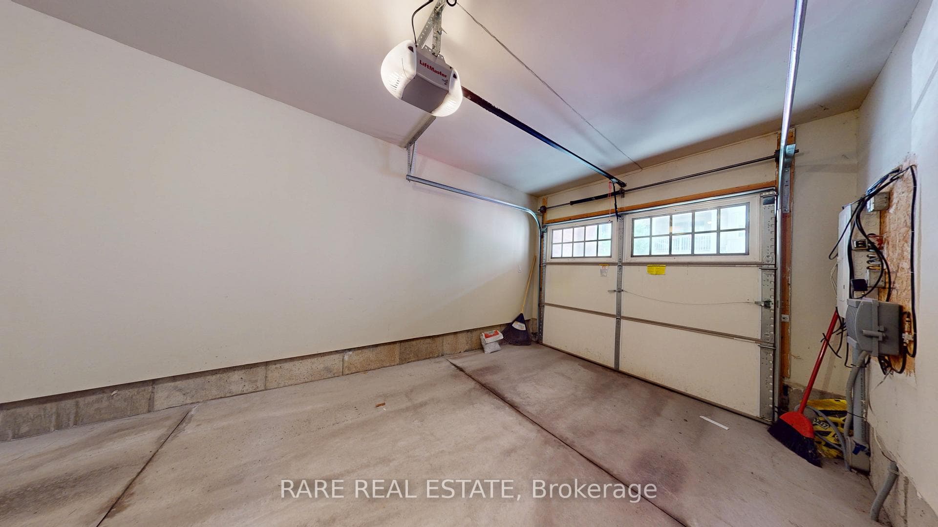 391 Cranbrook Common photo 21