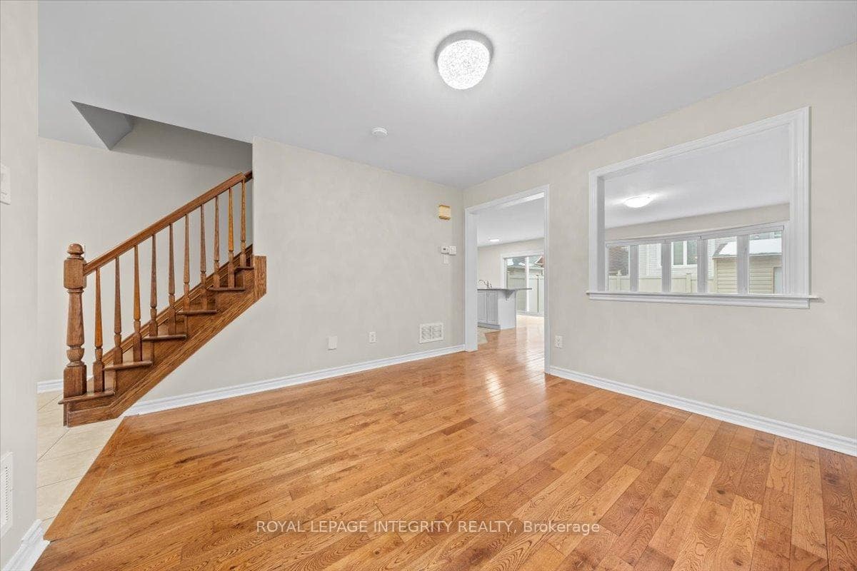 578 Sunlit Circle photo 10