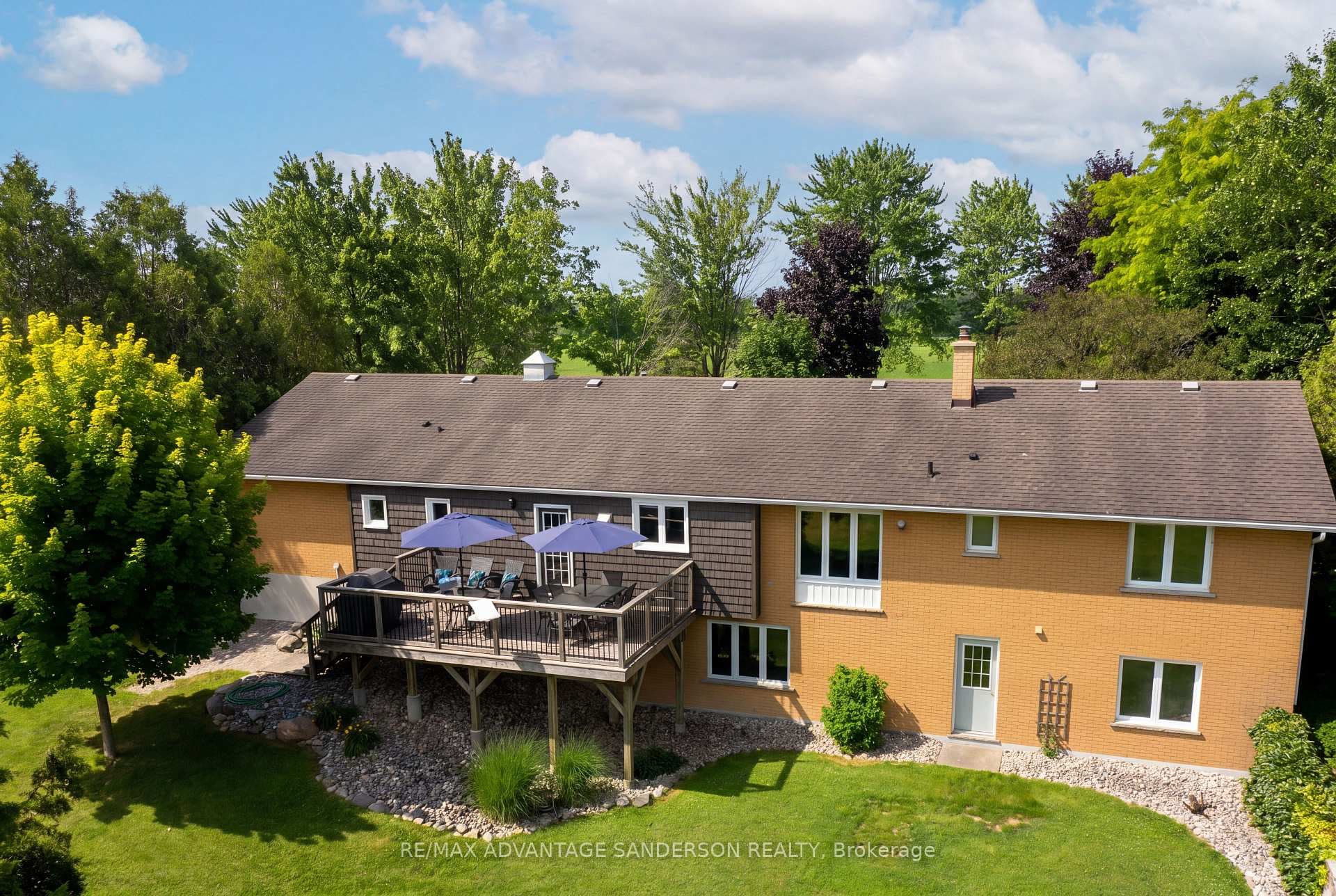 25348 Nairn Road photo 8