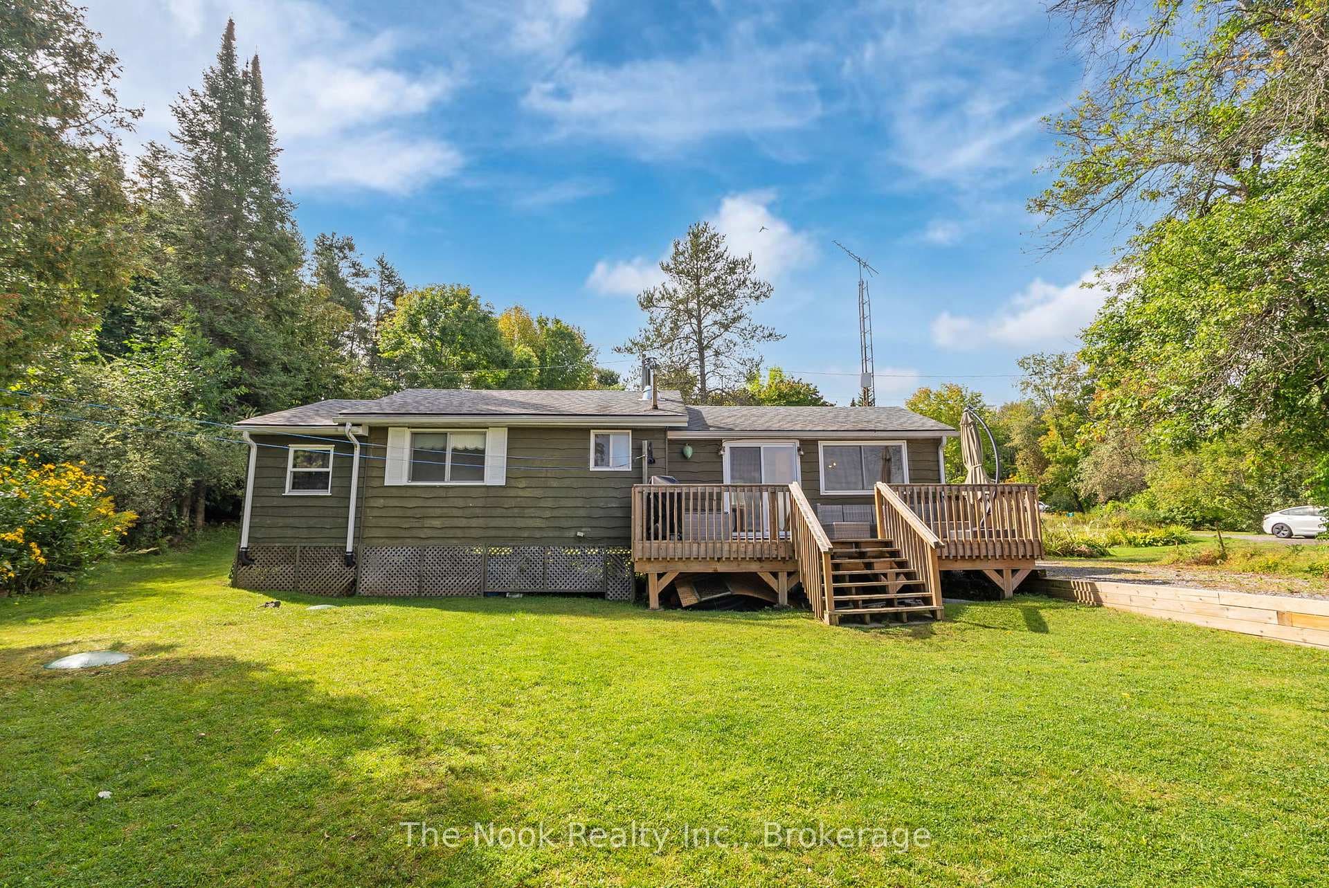 37 Goldfinch Lane photo 1
