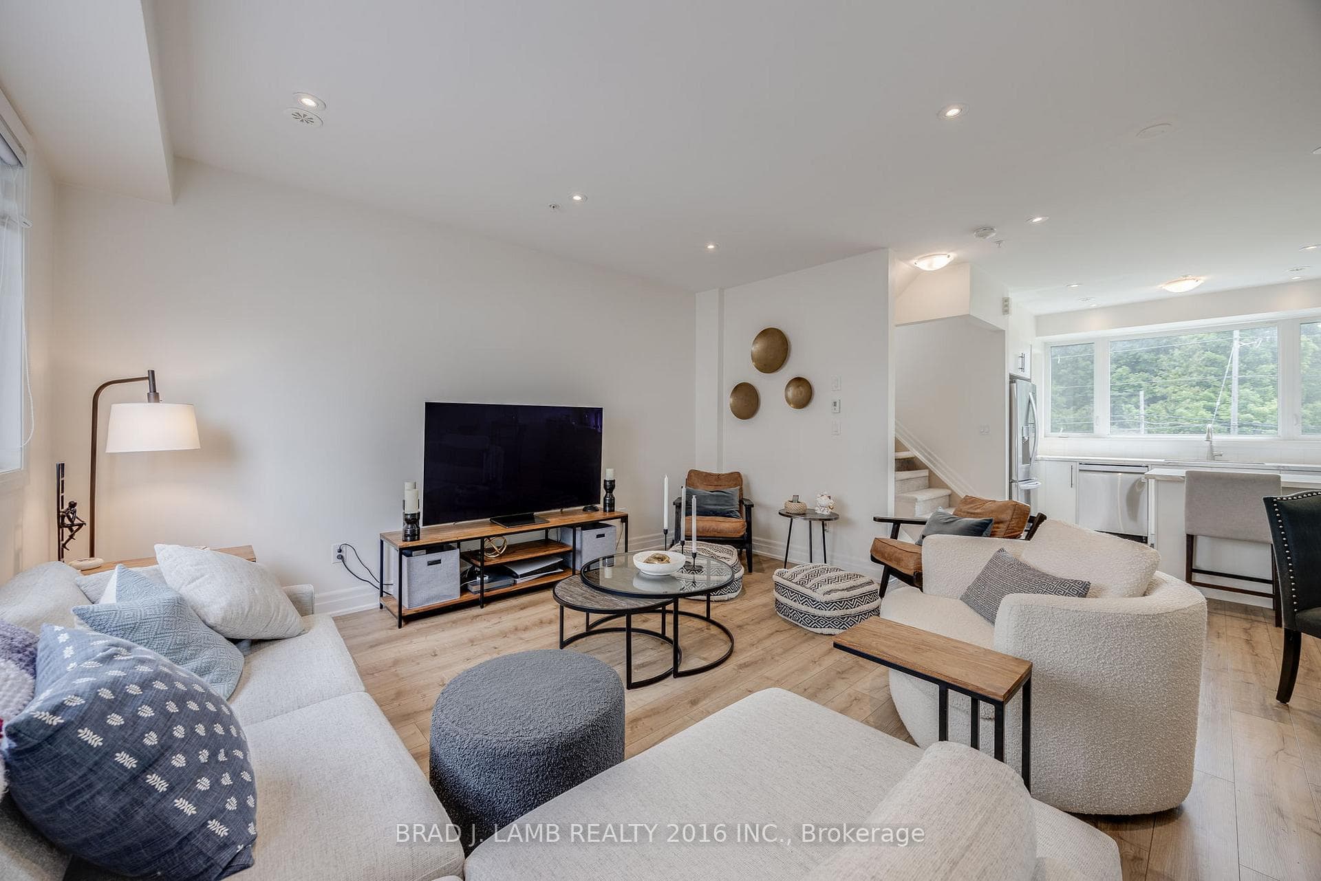 1870 Altona Road Unit 13 photo 6