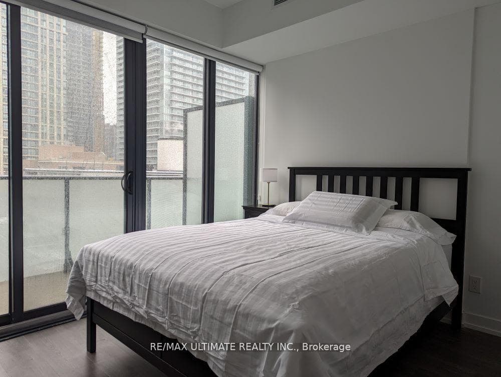 161 Roehampton Avenue Unit 701 photo 19