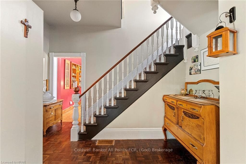 155 QUEBEC Street photo 9