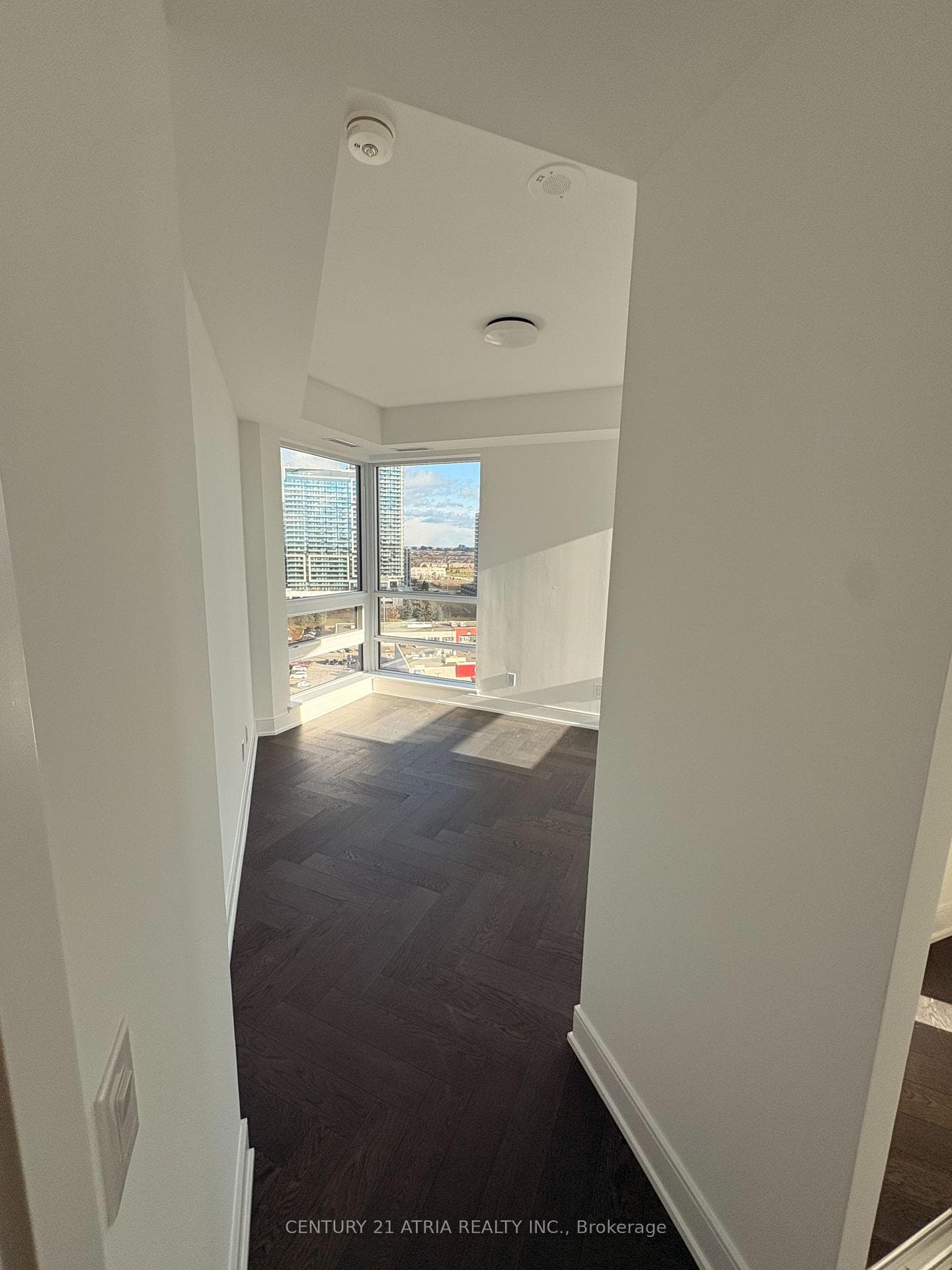 8888 Yonge Street Unit 1005 photo 9