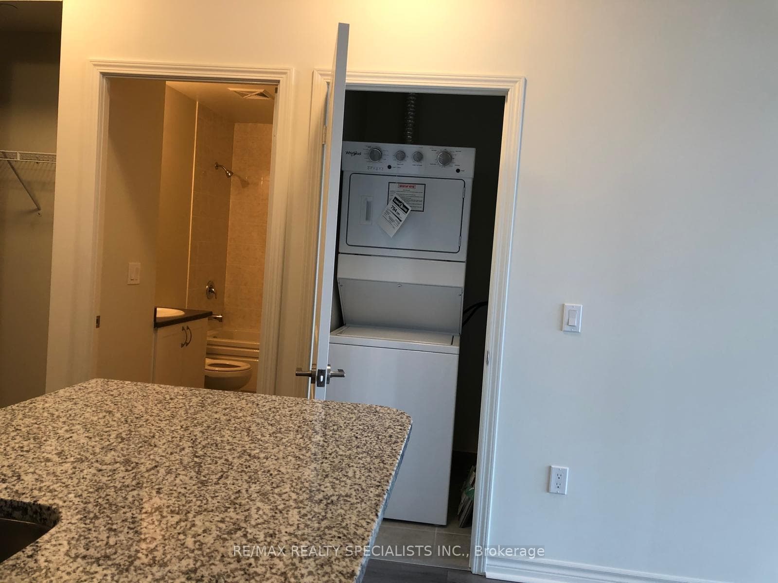 349 RATHBURN Road Unit 1203 photo 4