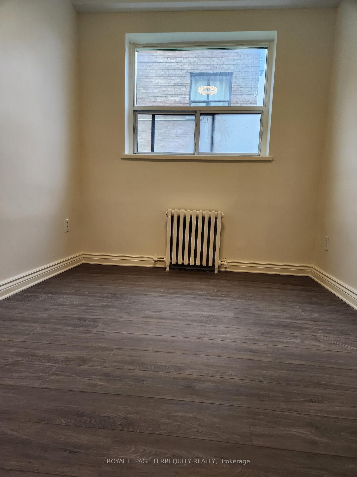 2550 Keele Street Unit 1 photo 7