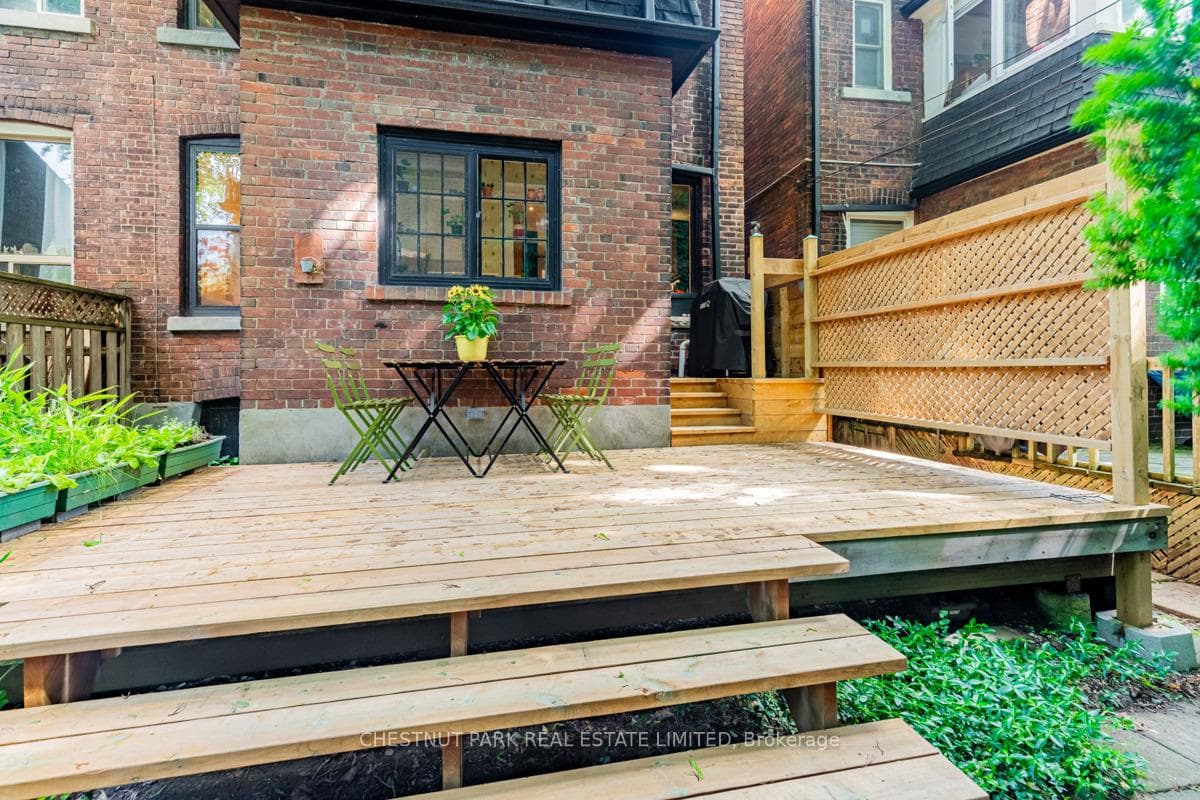 5 Duggan Avenue photo 49