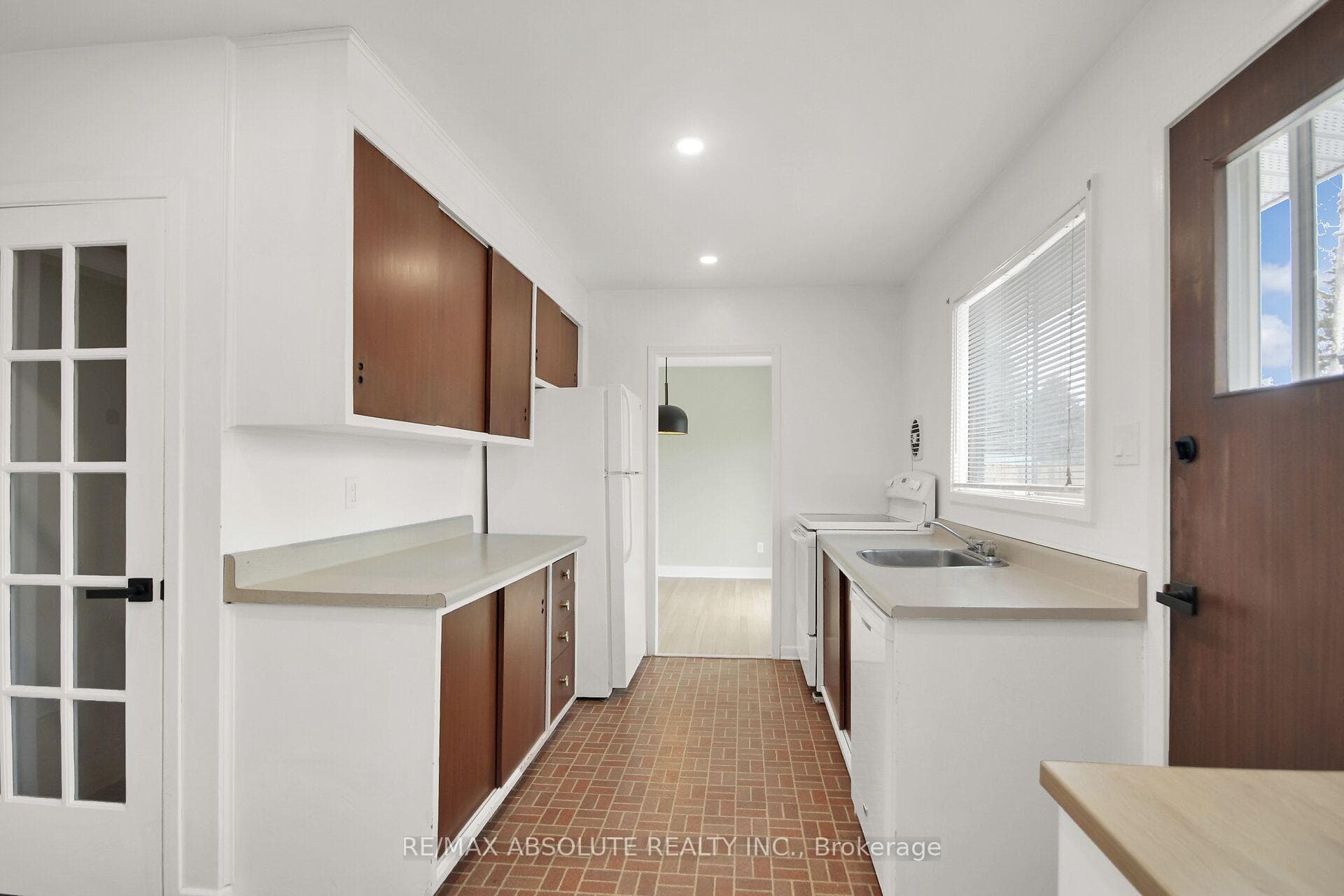 60 Foothills Drive photo 20