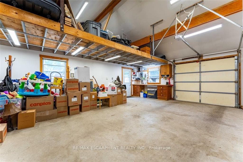 961 Park Avenue photo 32