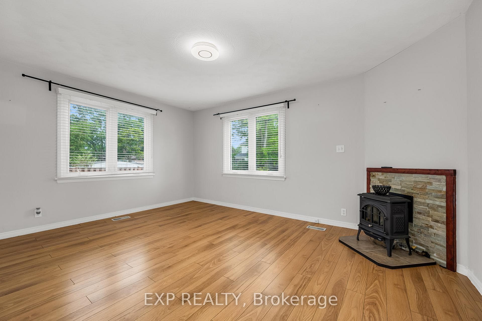 110 Fairview Avenue photo 11