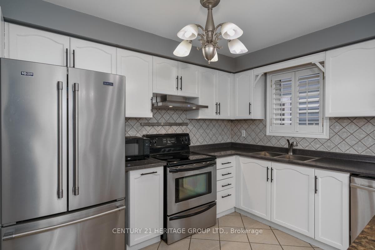 33 Silverstone Crescent photo 11