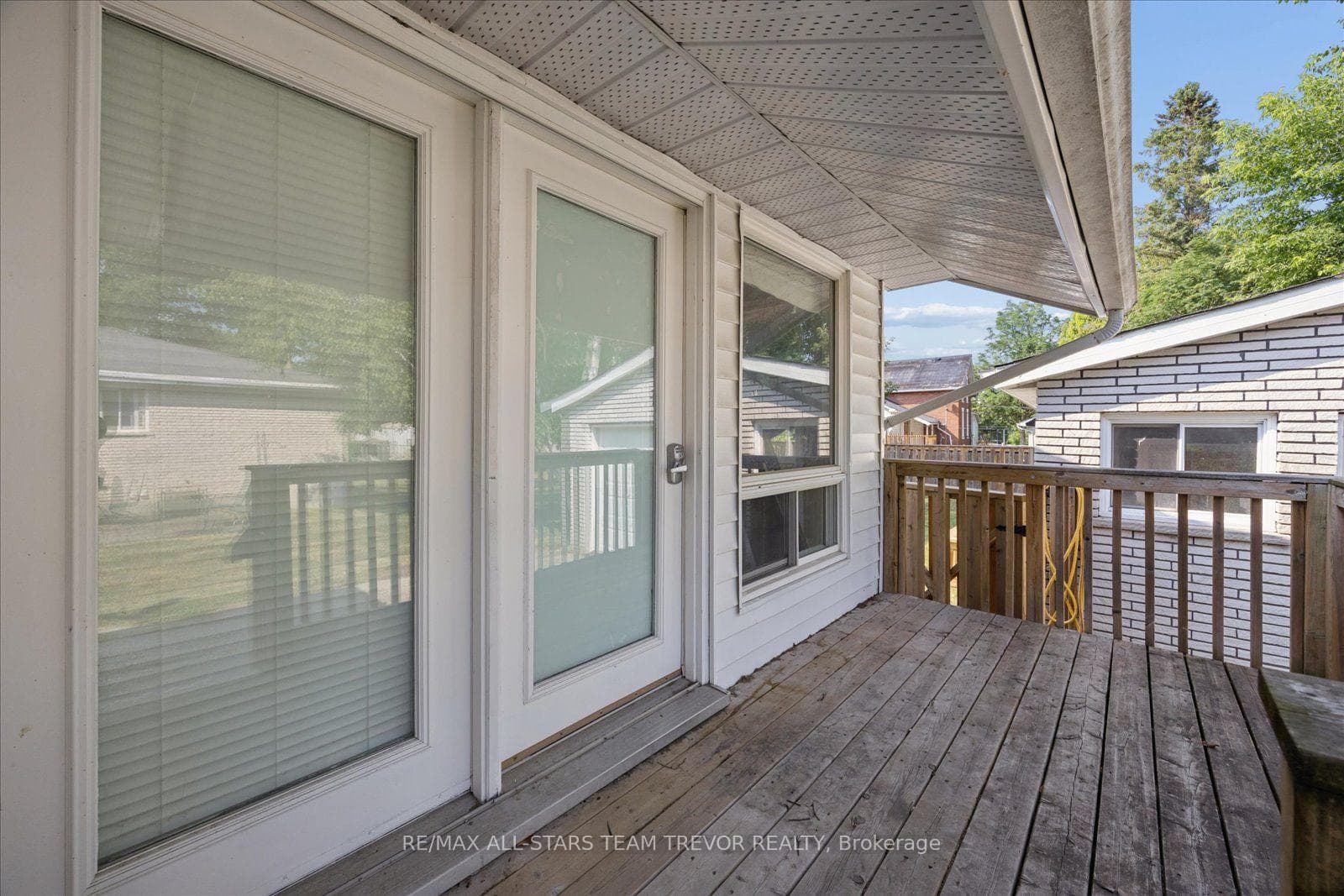 280 Bay Street photo 34