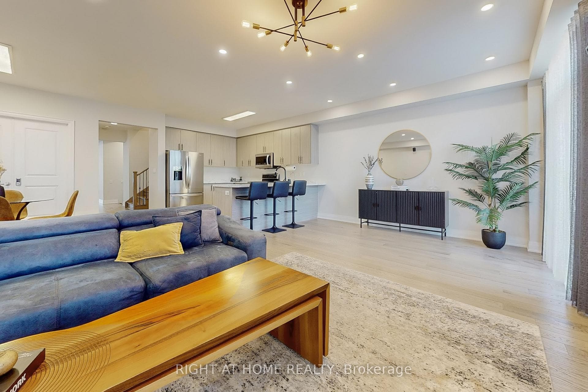 46 Prunella Crescent photo 11