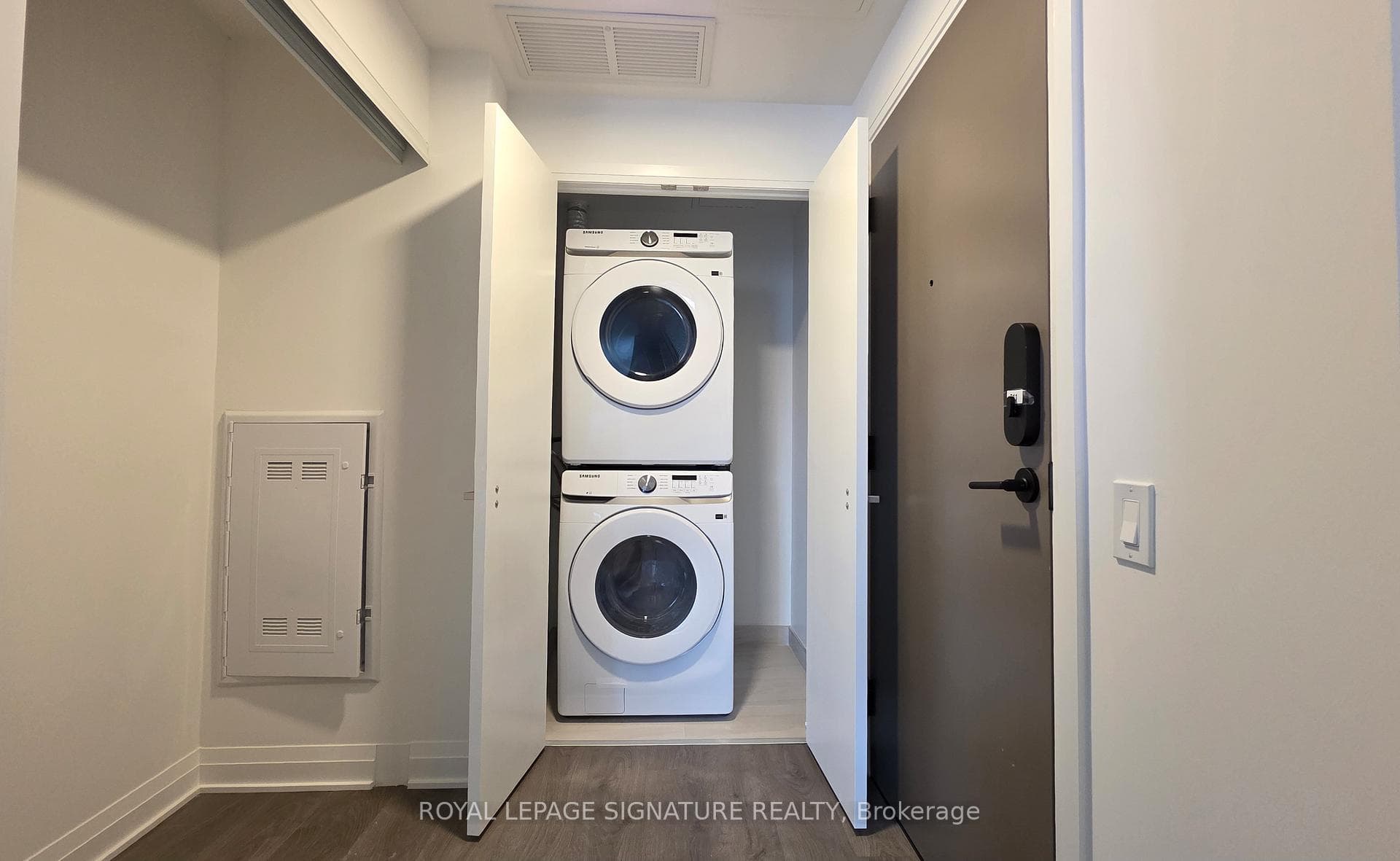4015 The Exchange N/A Unit 2211 photo 16