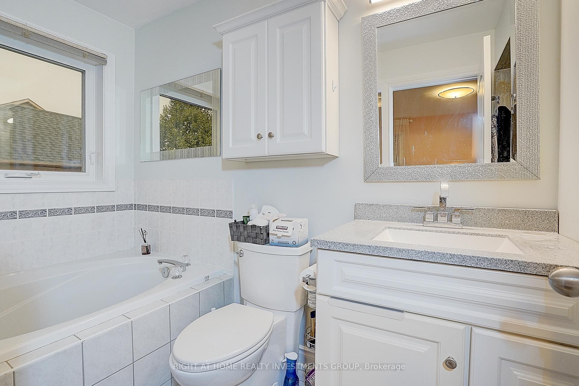 187 Vanguard Road photo 40