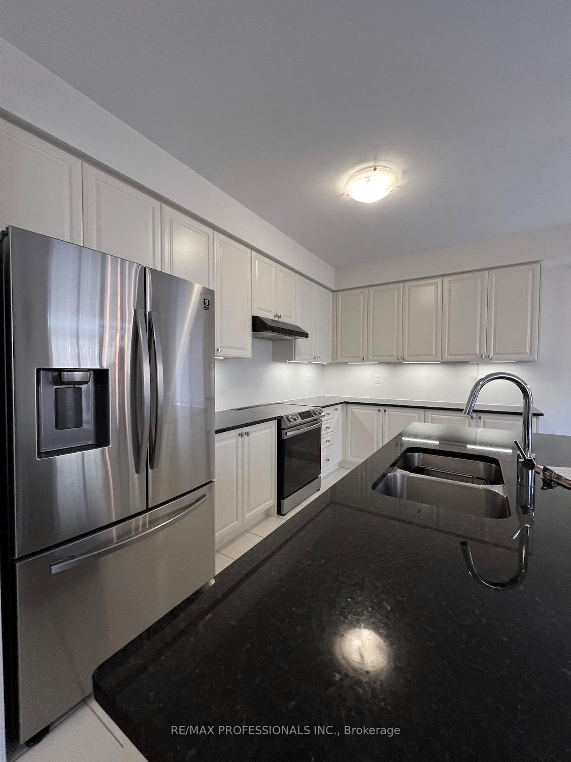 165 Cactus Crescent photo 8