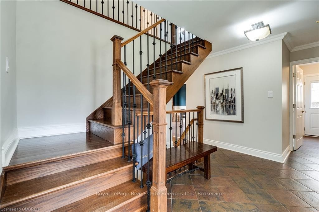 834 SYER Drive photo 6