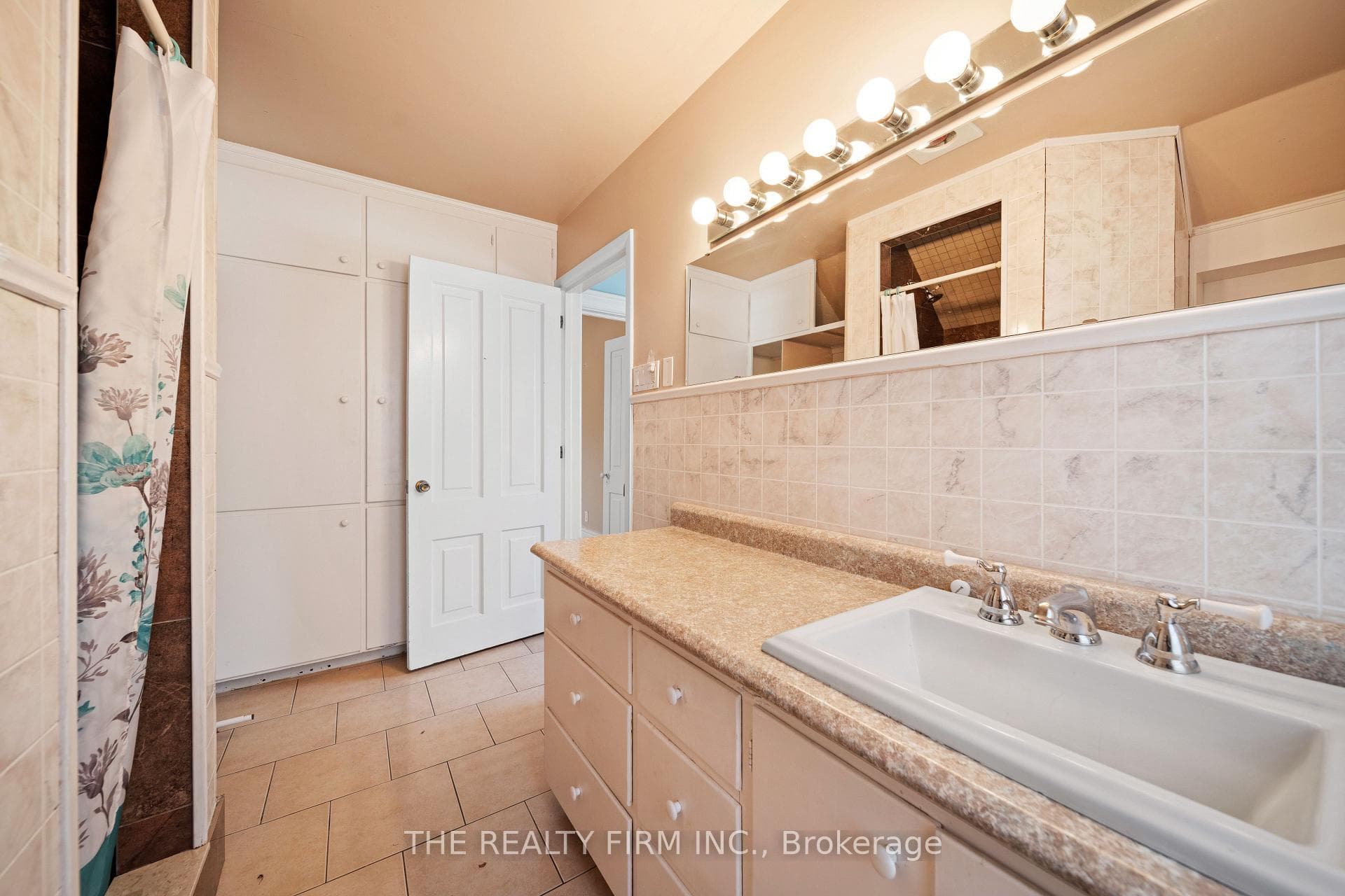 43 Southwick Street photo 16