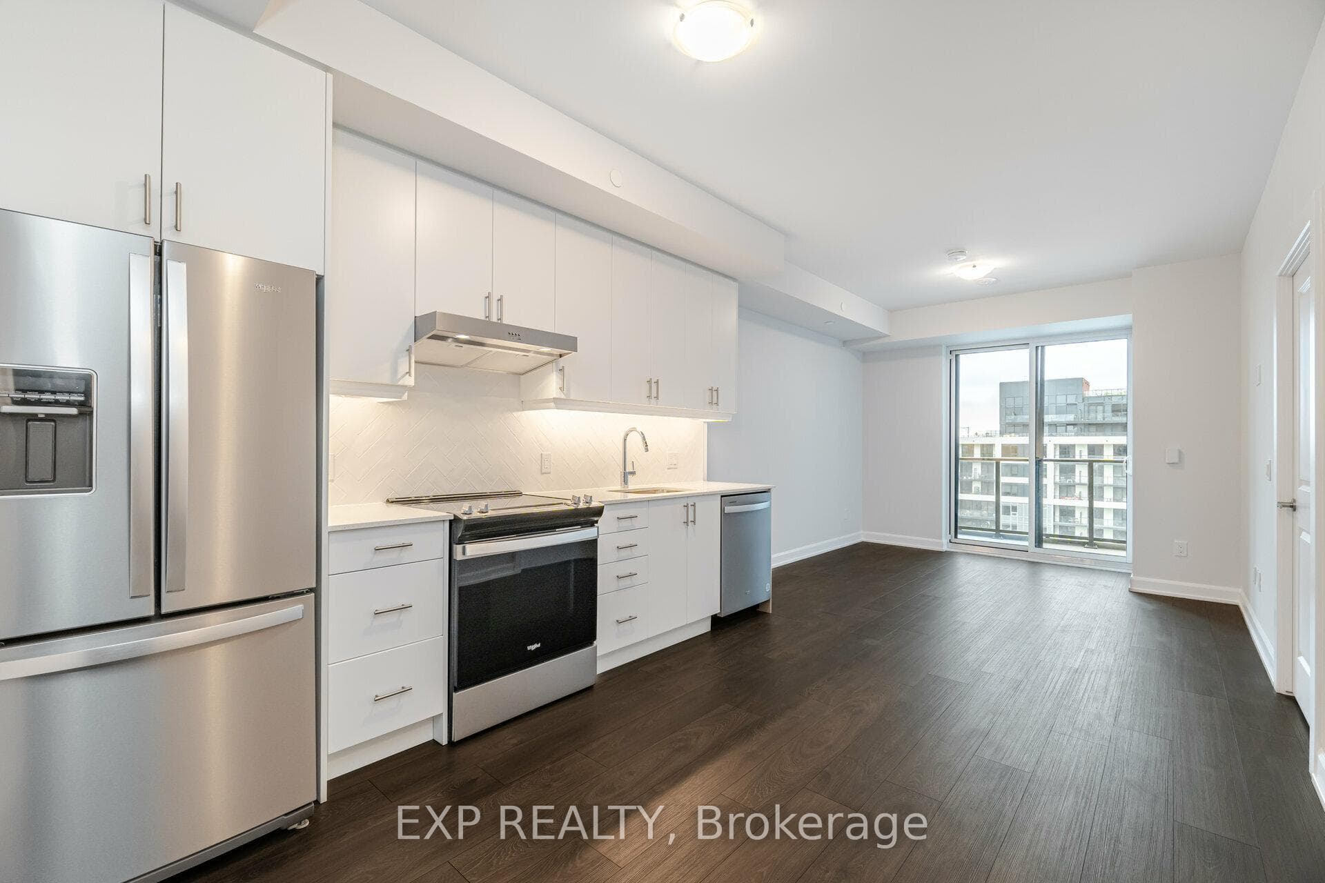 3220 William Coltson Avenue Unit 826 photo 16