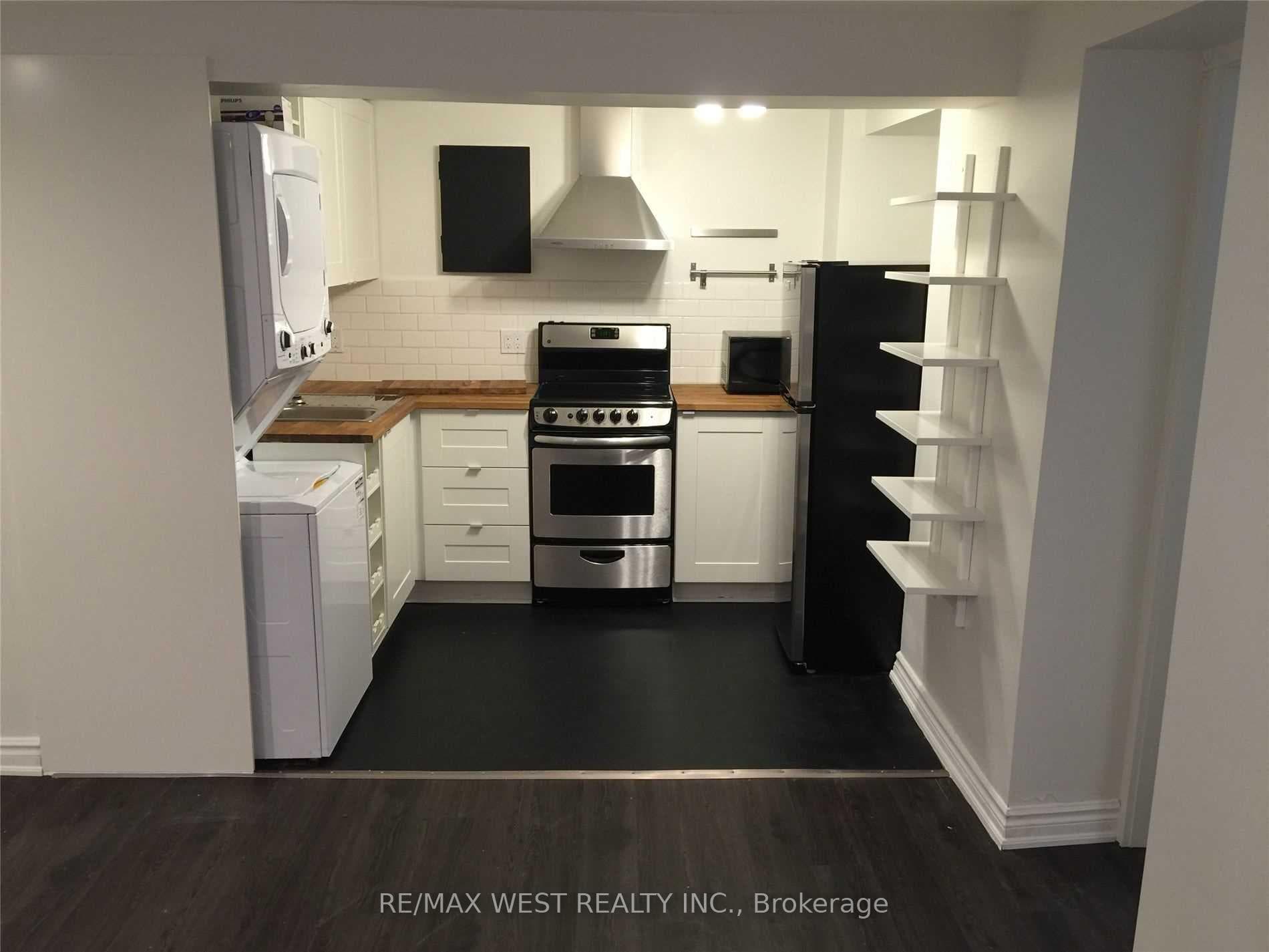 152 Dowling Avenue Unit 4 photo 2