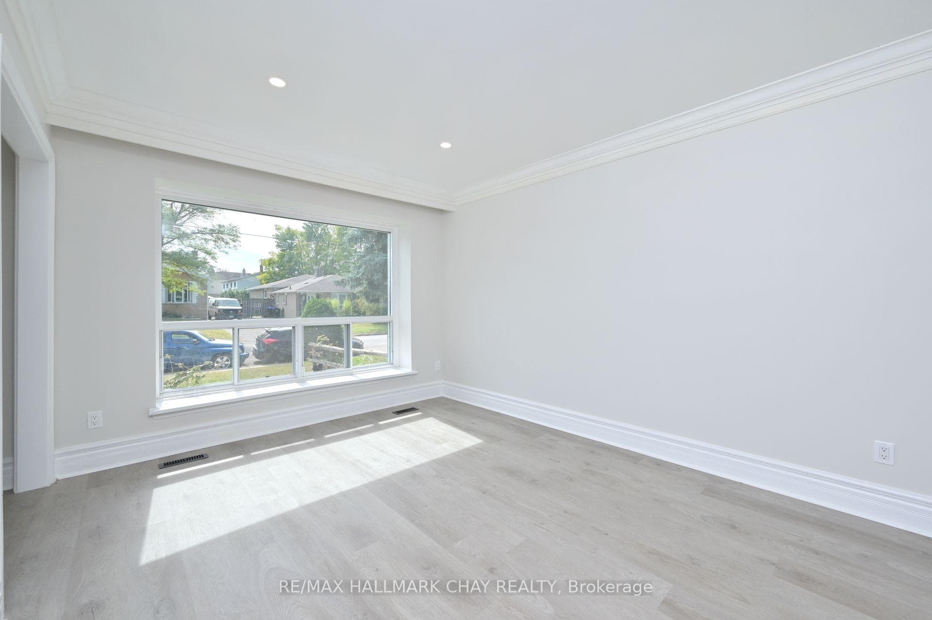 170 Beattie Avenue photo 9