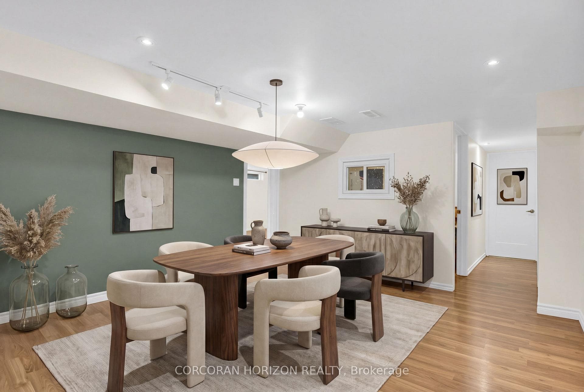 7226 Wellington Road photo 38