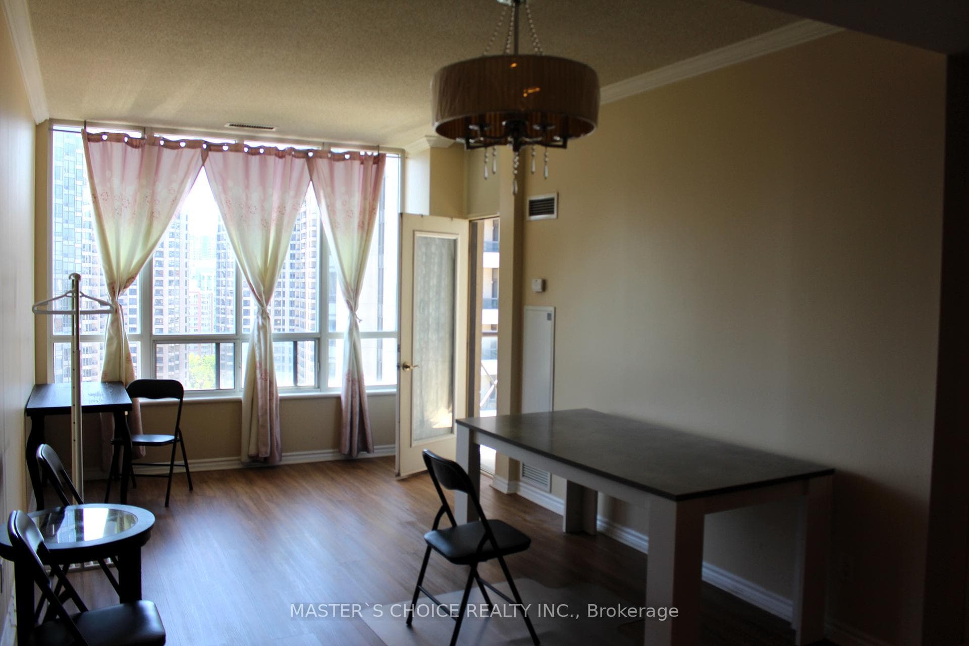 28 Byng Avenue Unit UPH6 photo 3