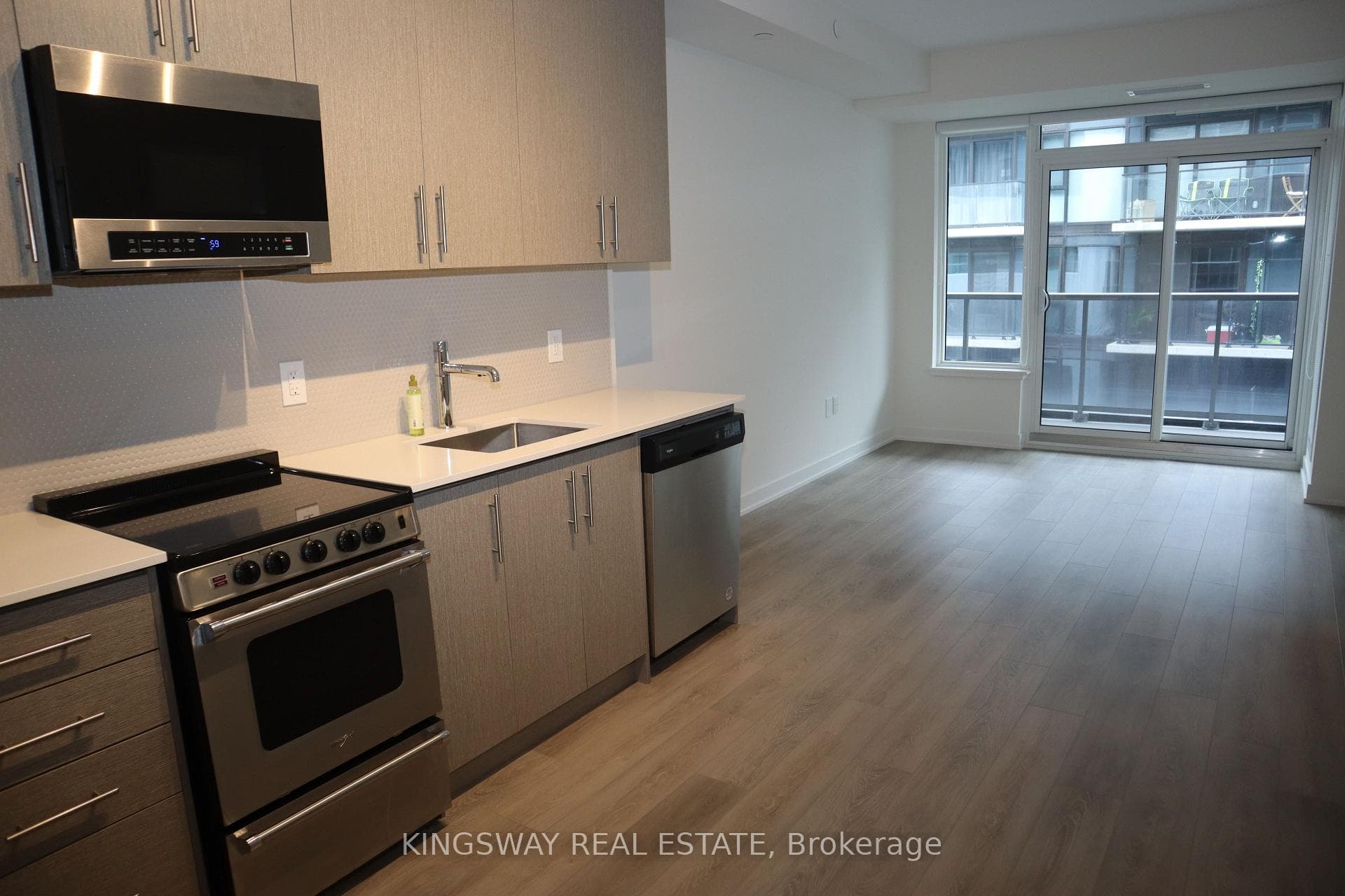 212 King William Street Unit 1309 photo 12