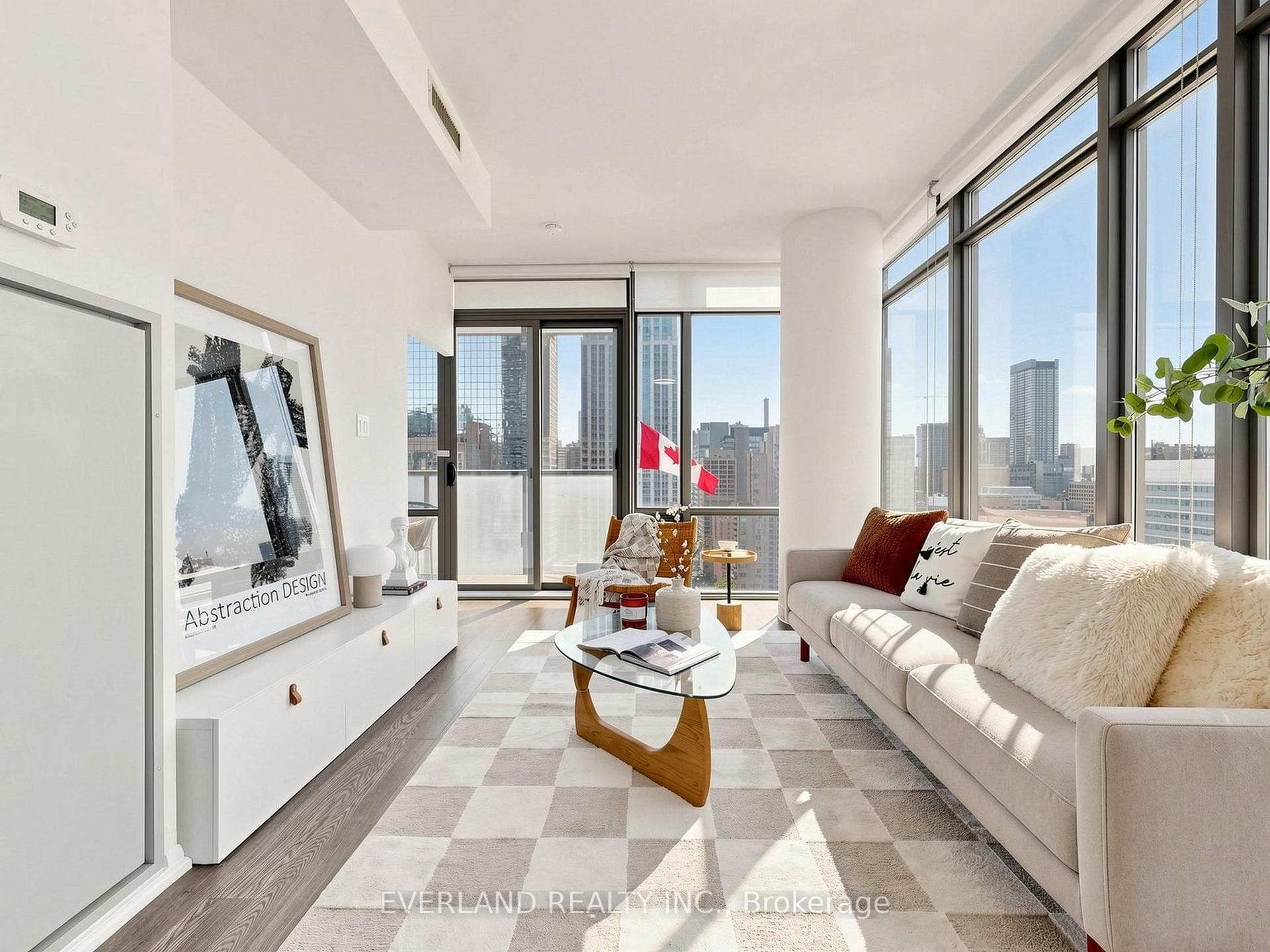 38 Grenville Street Unit 2303 photo 2