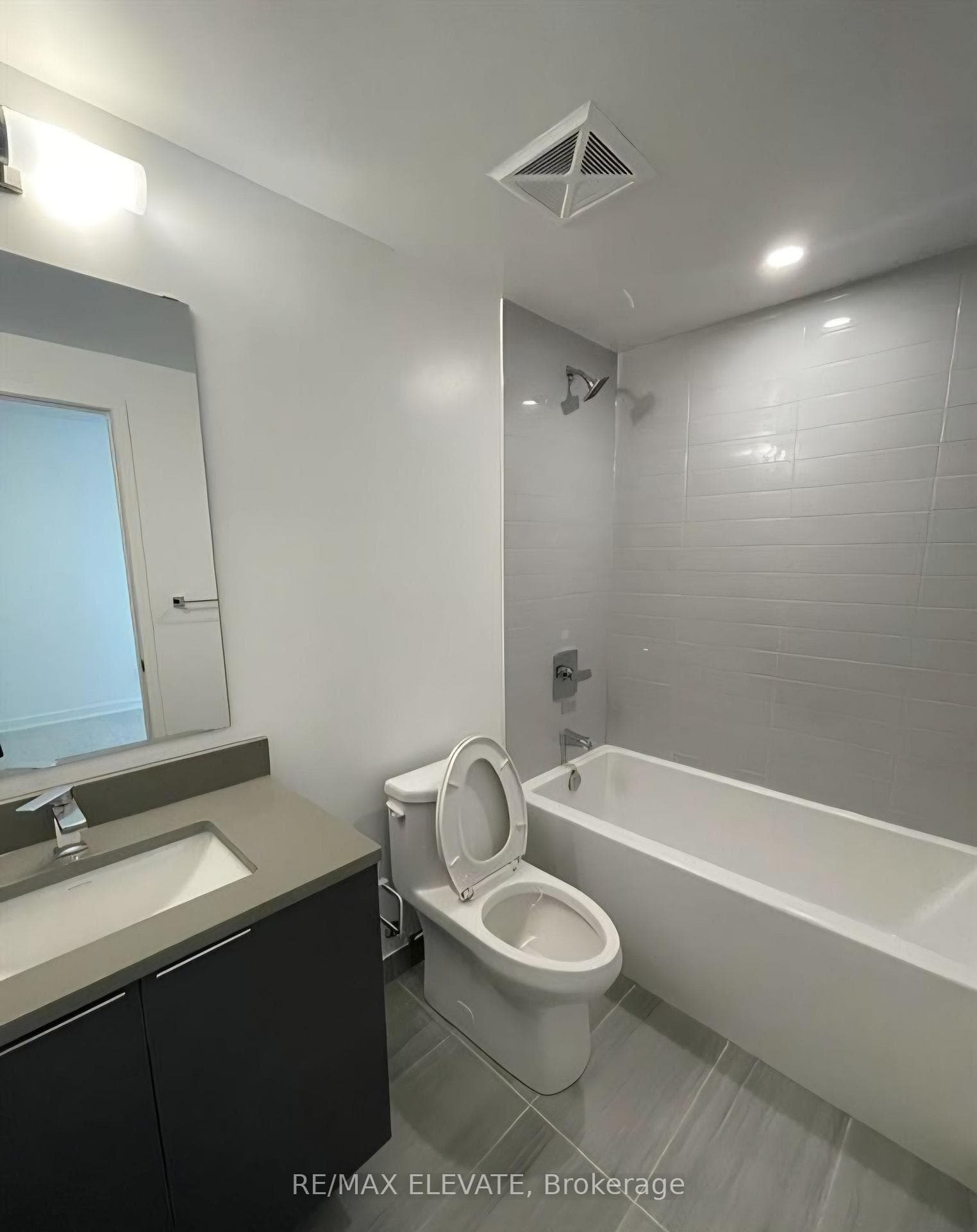 2031 Kennedy Road Unit 2717 photo 9