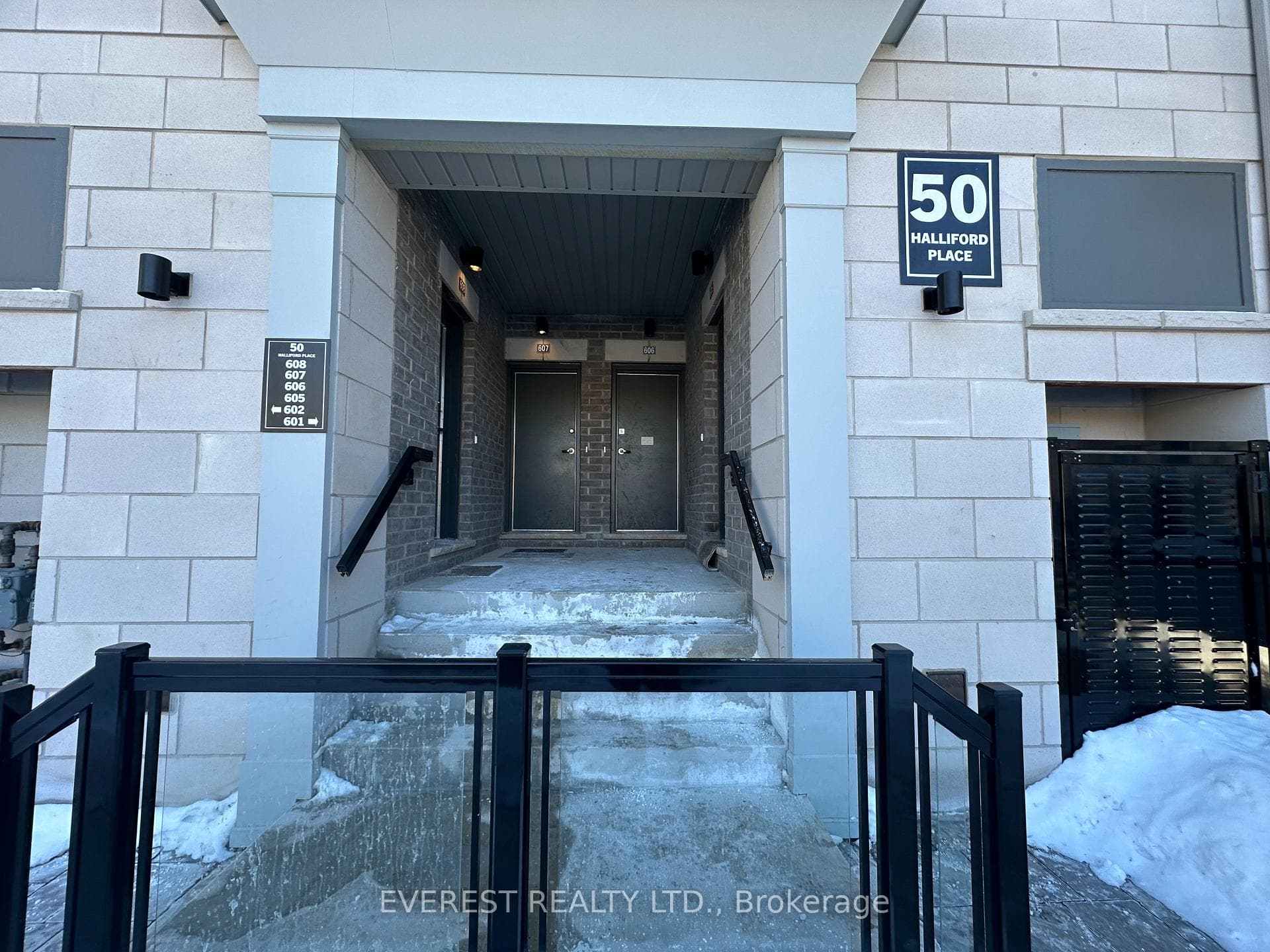 50 Halliford Place Unit 606 photo 3