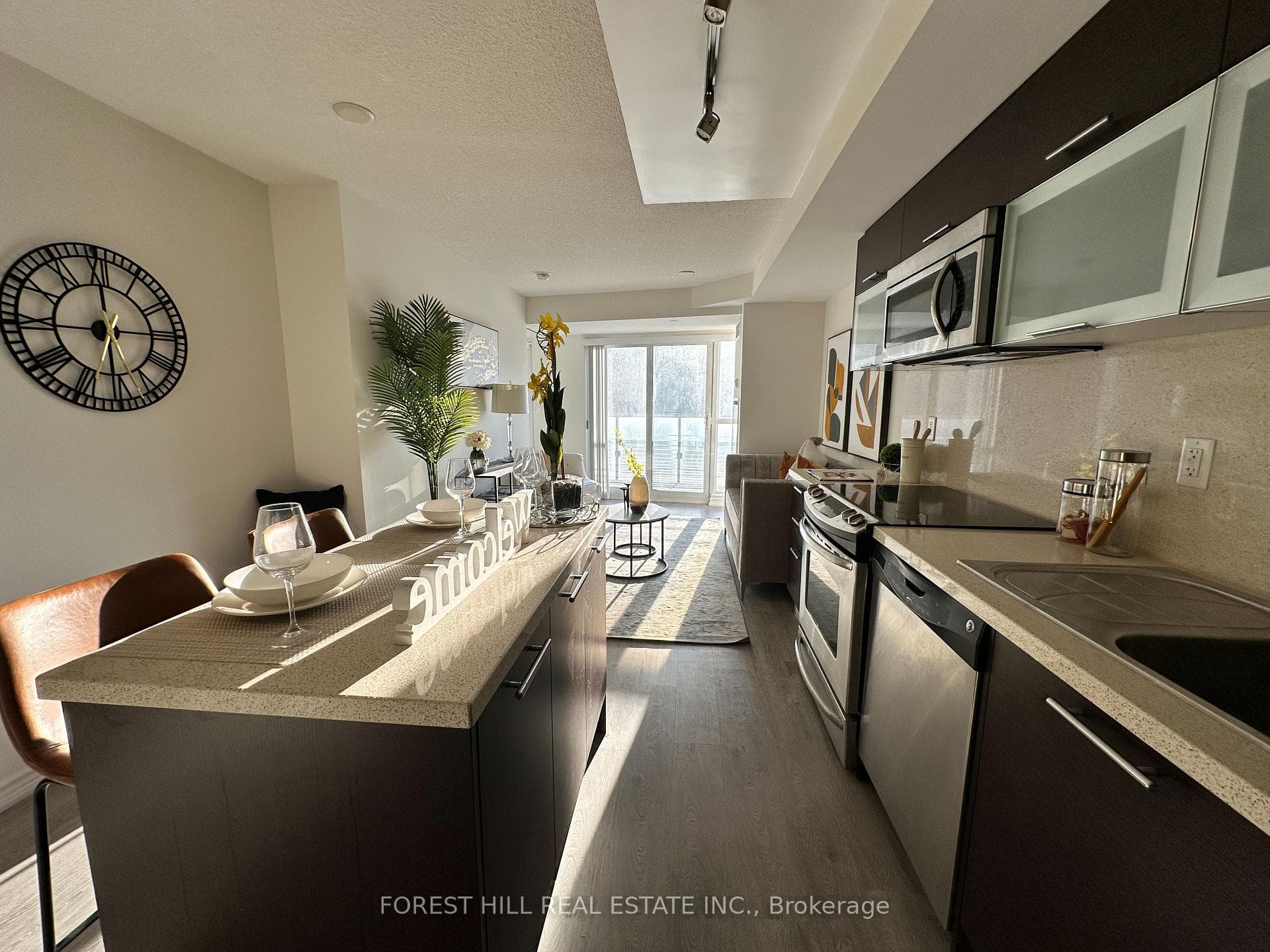 386 Yonge Street Unit 1104 photo 5