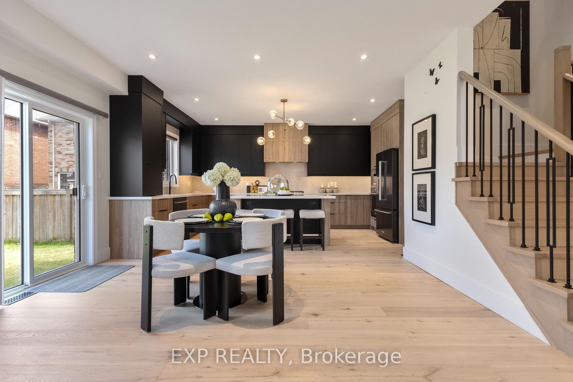 127 Greenwood Road photo 17