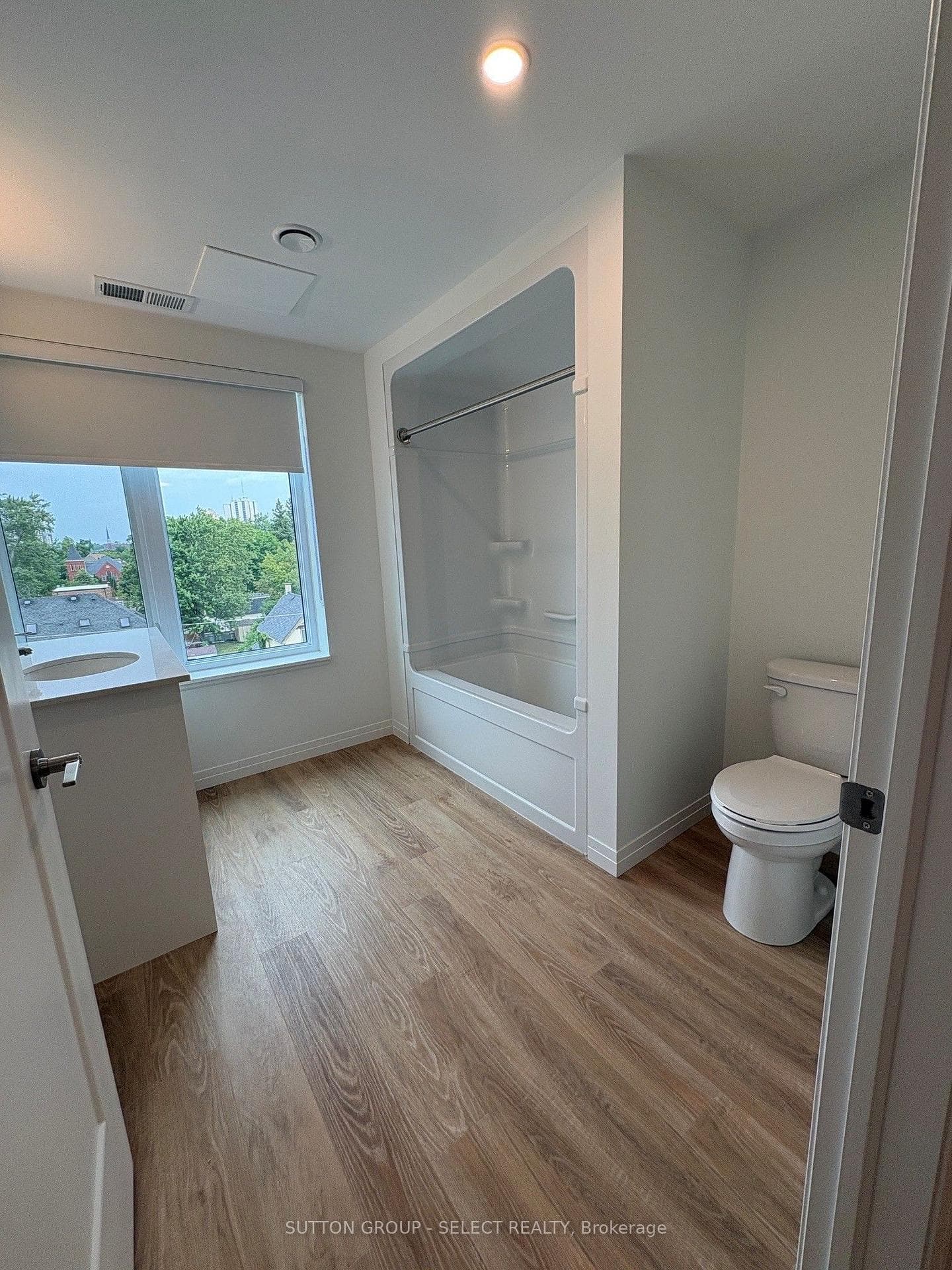 351 HILL Street Unit 519 photo 5