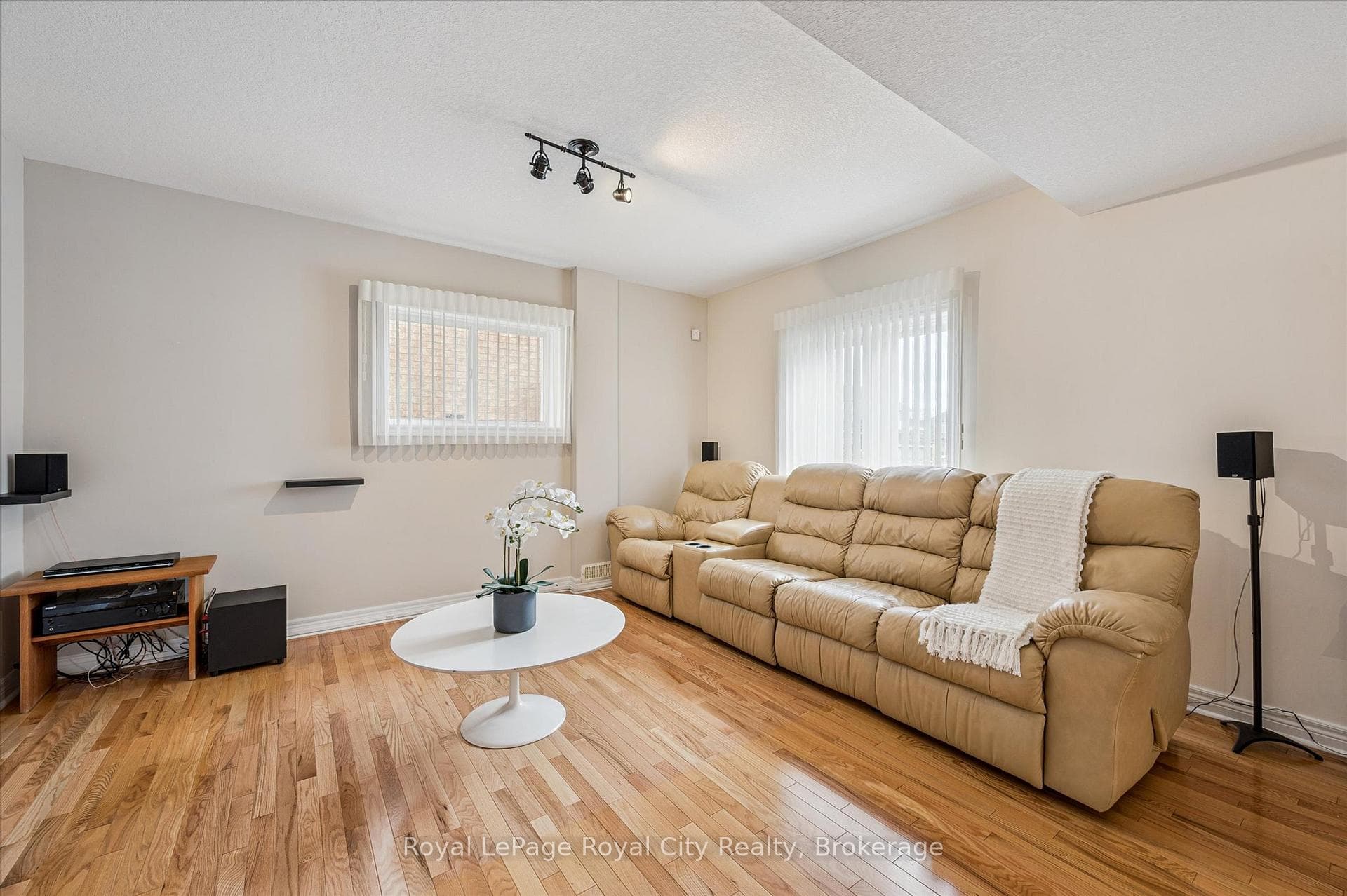 87 Law Drive photo 31