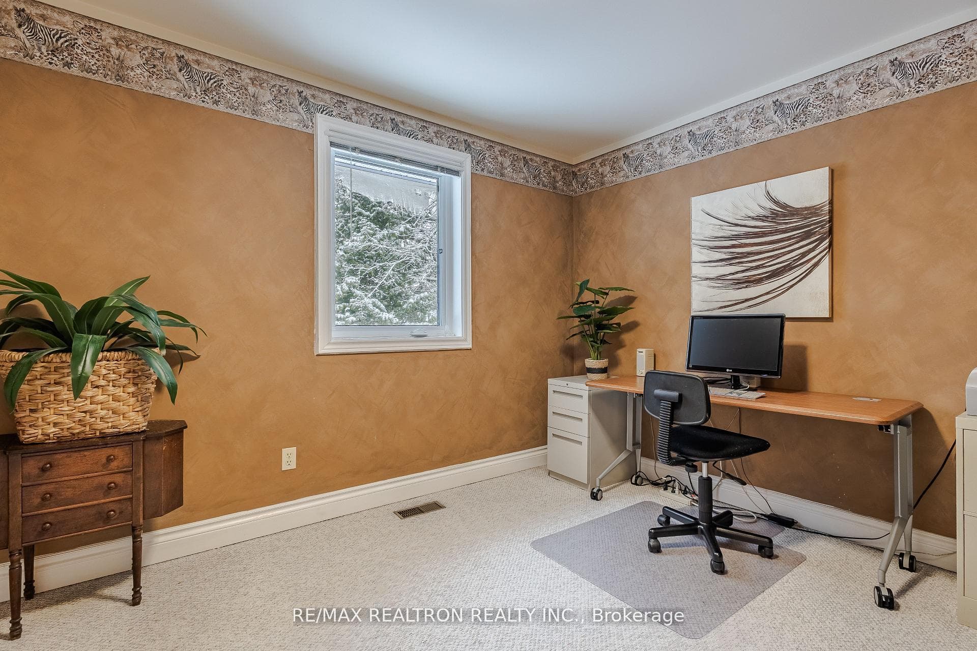240 Webb Road photo 23