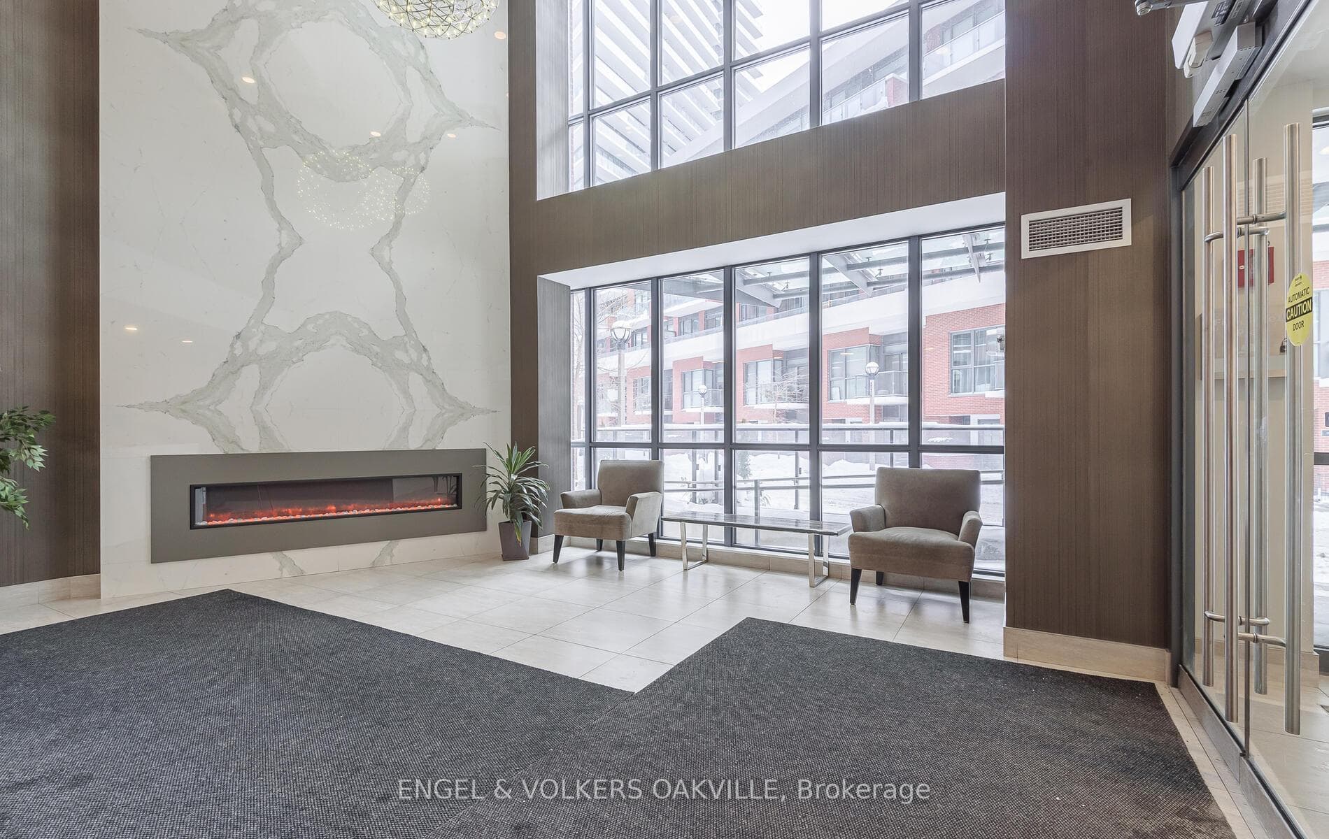 50 Bruyeres Mews Unit 525 photo 6