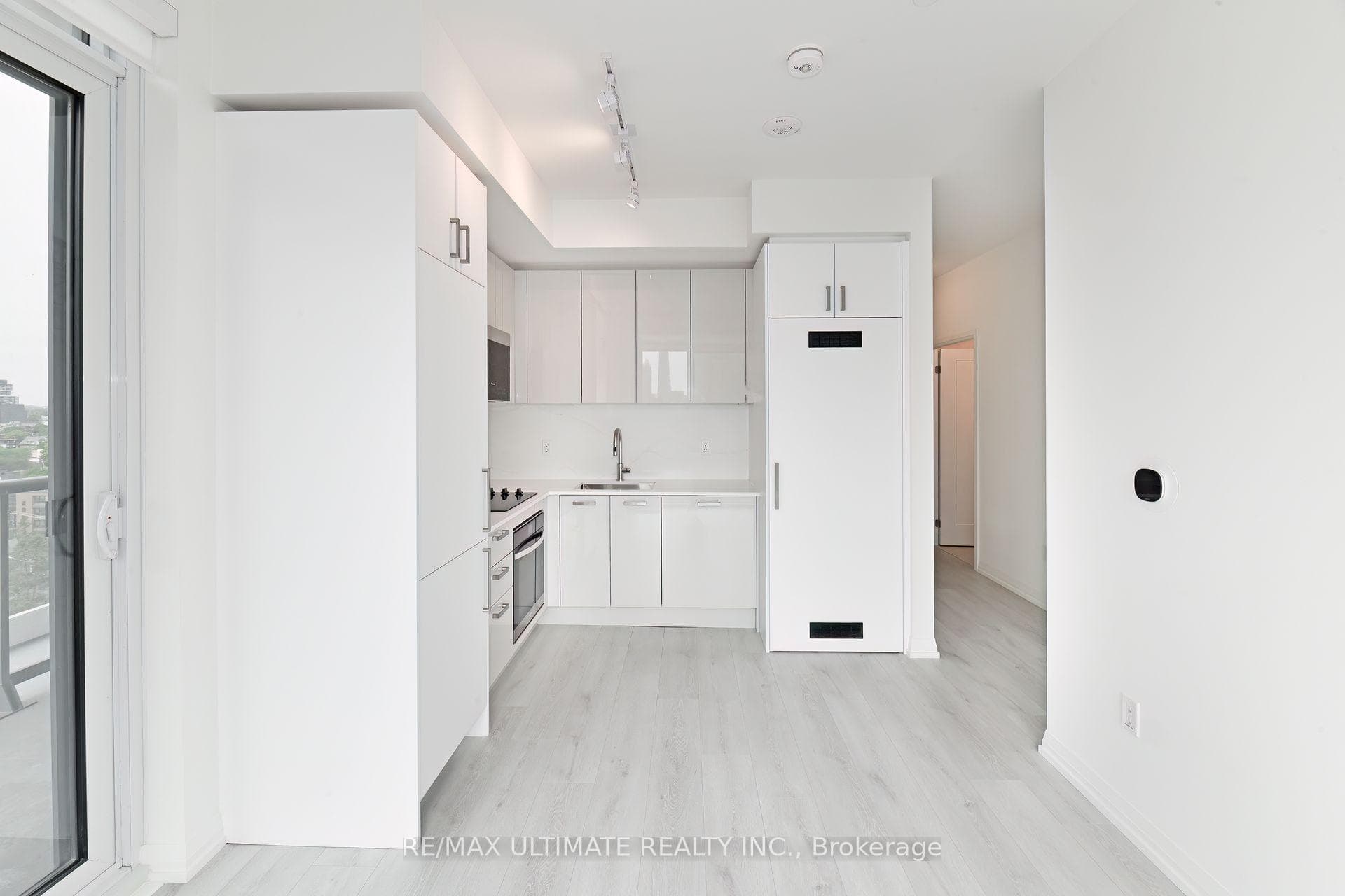 280 Dundas Street Unit 1011 photo 6