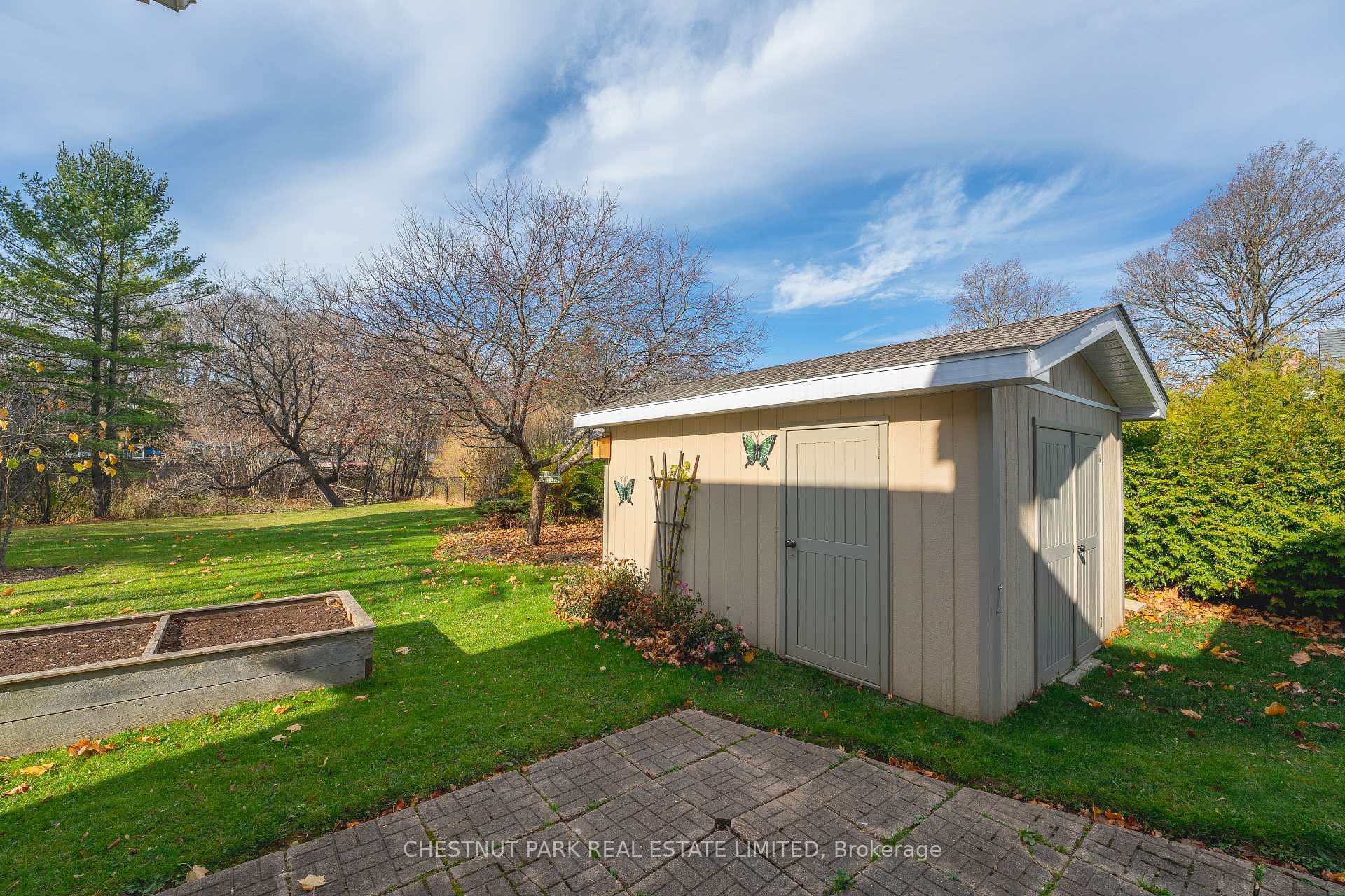 Solid storage shed