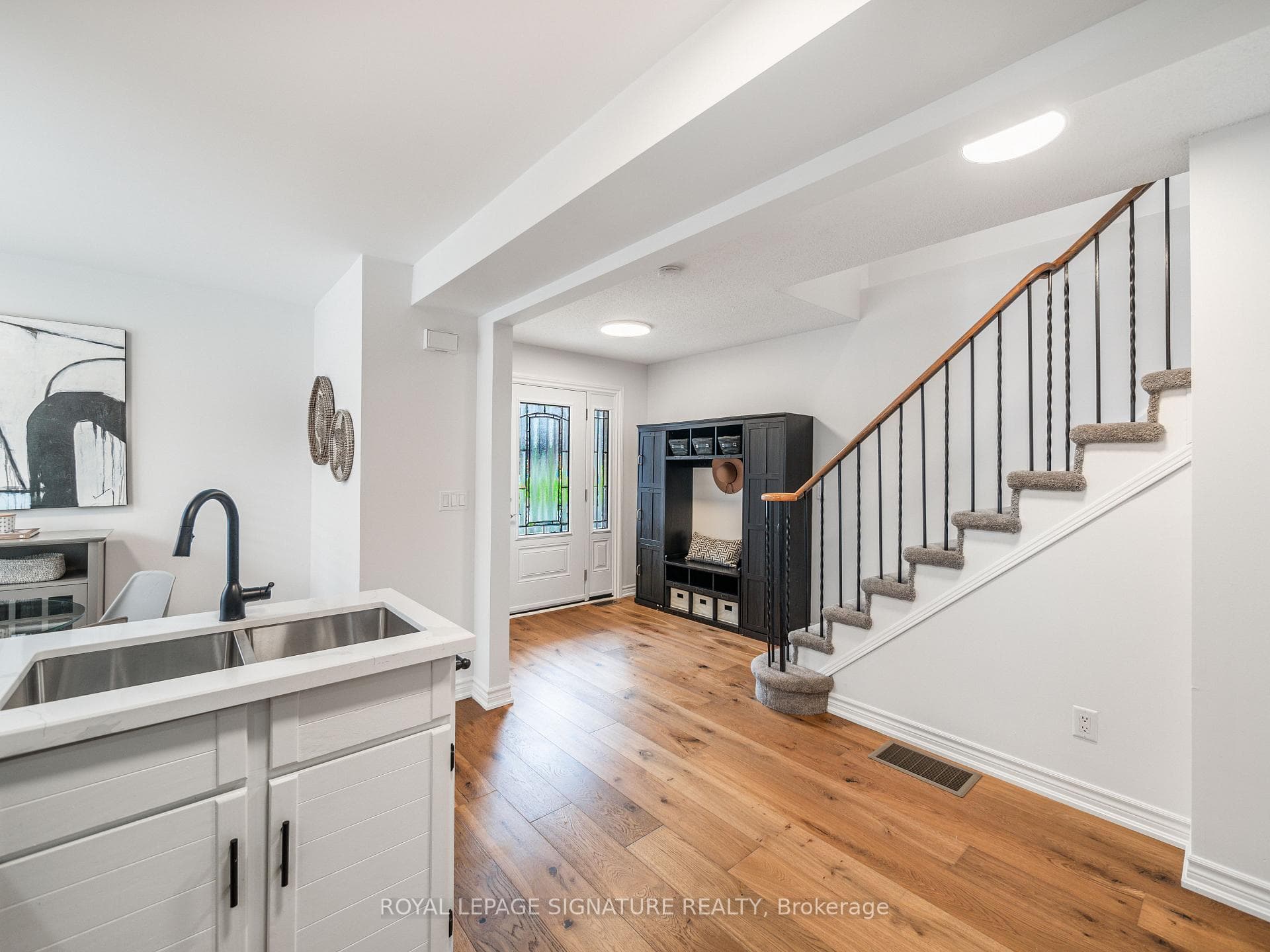 413 Cobblehill Drive photo 10