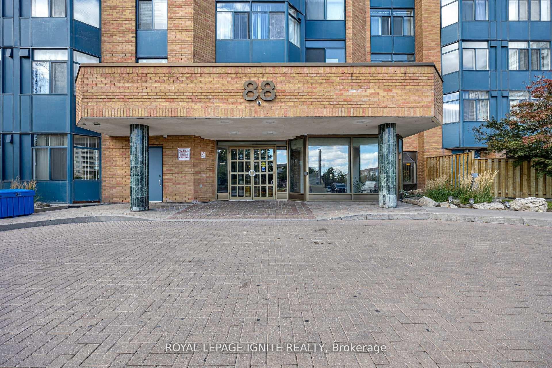 88 Alton Towers Circle Unit 215 photo 46
