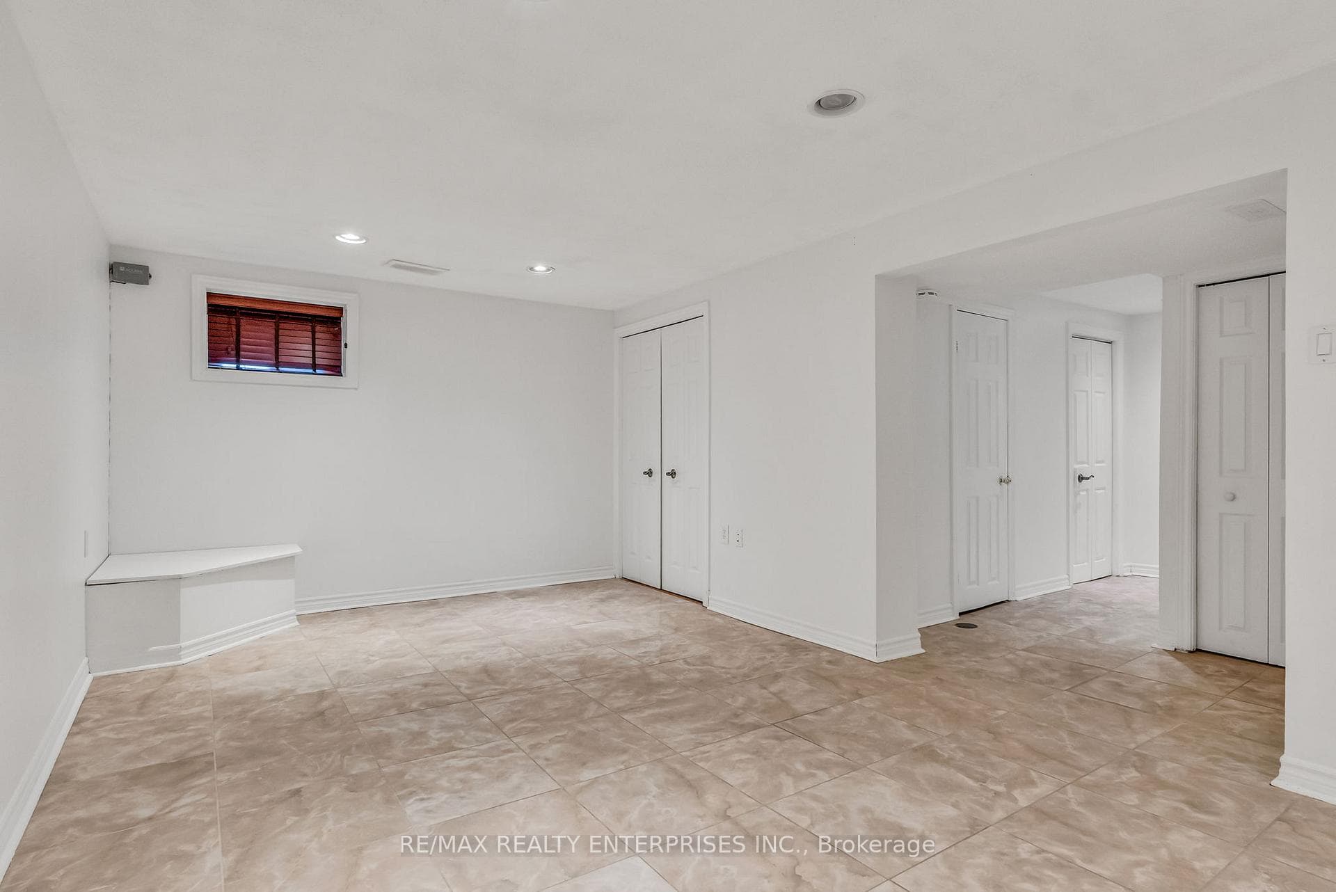 20 Ashdean Drive photo 31