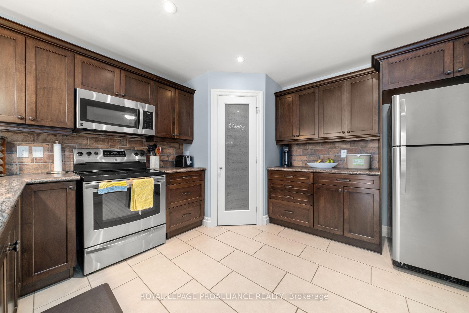45 ASPEN Drive photo 9